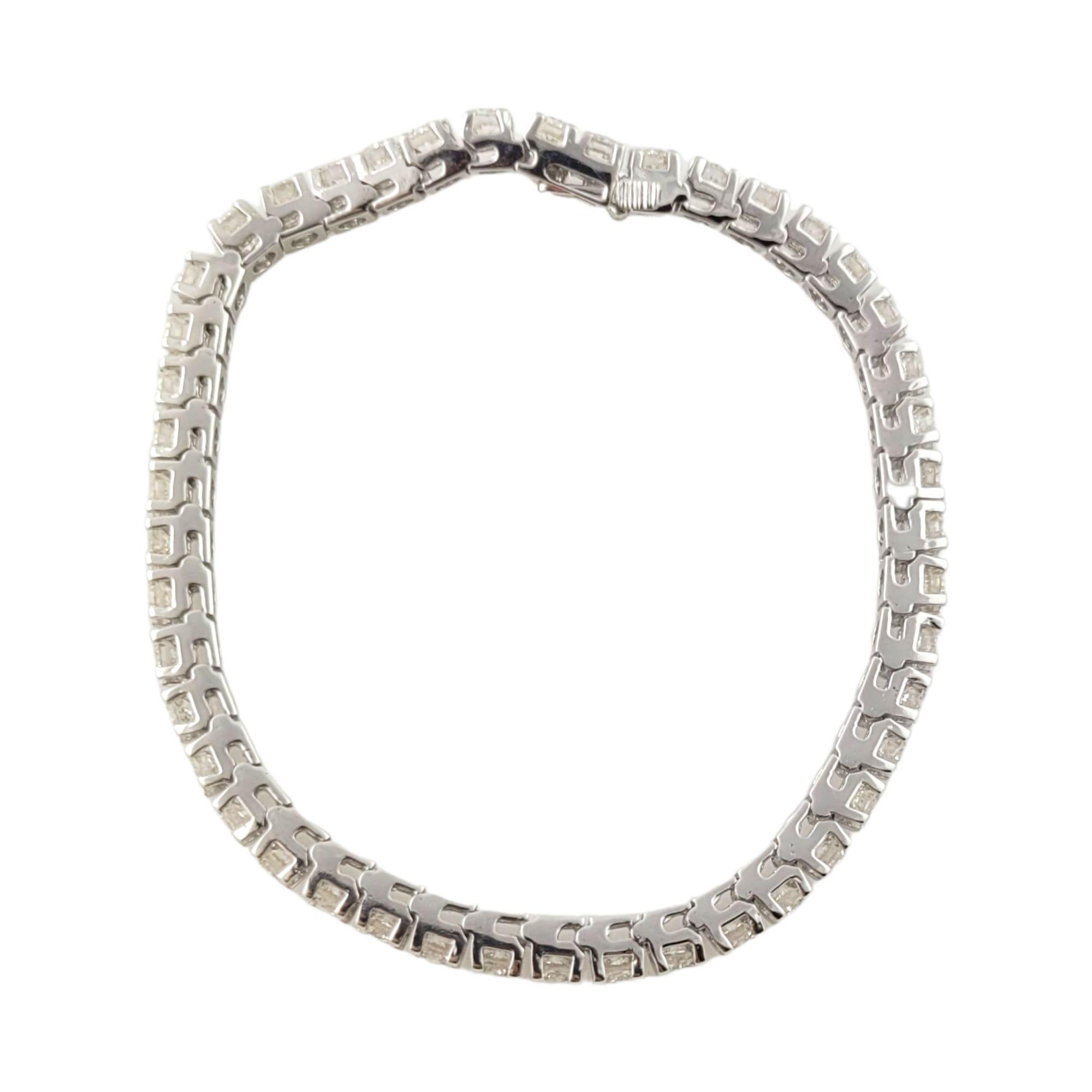 Bracelet tennis en or blanc 14 carats avec diamants ronds et brillants de 7 carats. Bon état - En vente à Washington Depot, CT