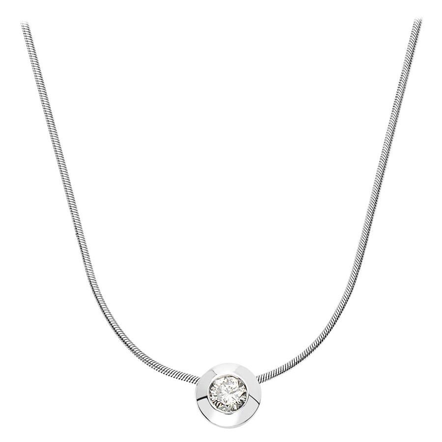 14 Karat White Gold Round Diamond Pendant Necklace For Sale