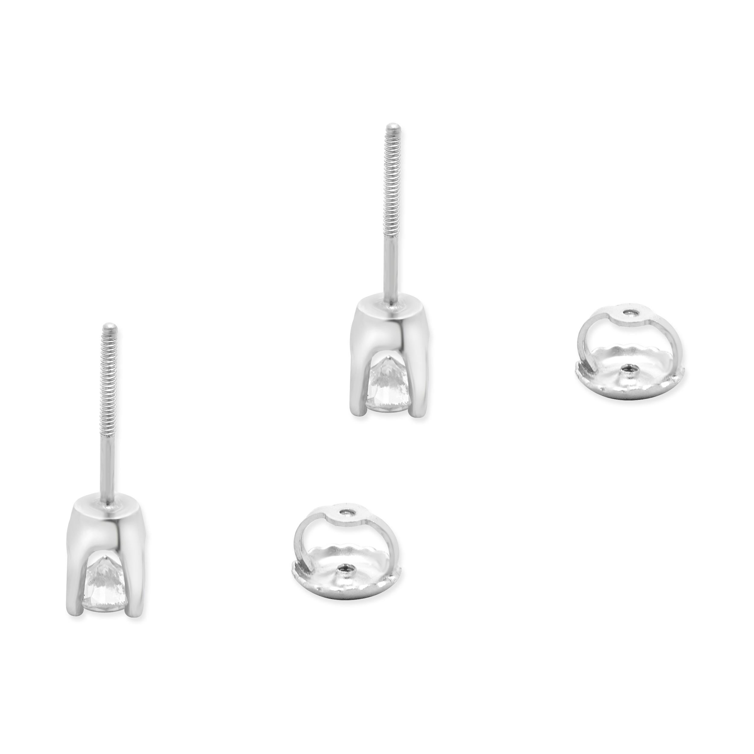 14 Karat White Gold Round Diamond Stud Earrings In condizioni ottime in vendita a Scottsdale, AZ