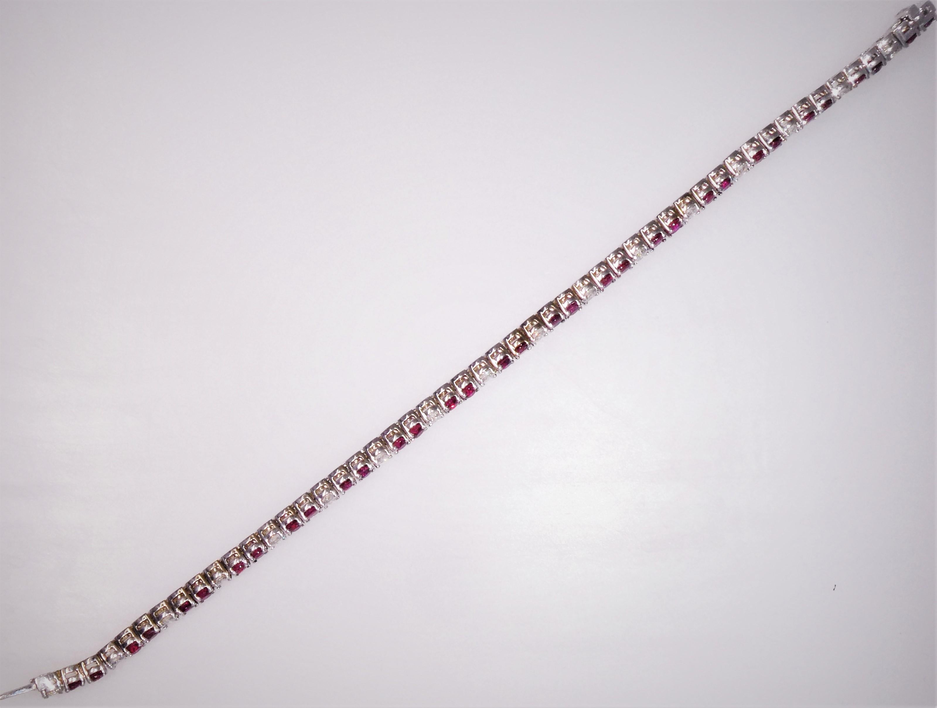 Round Cut 14 Karat White Gold Ruby '6.36 Carat' and Diamond '1.98 Carat' Bracelet