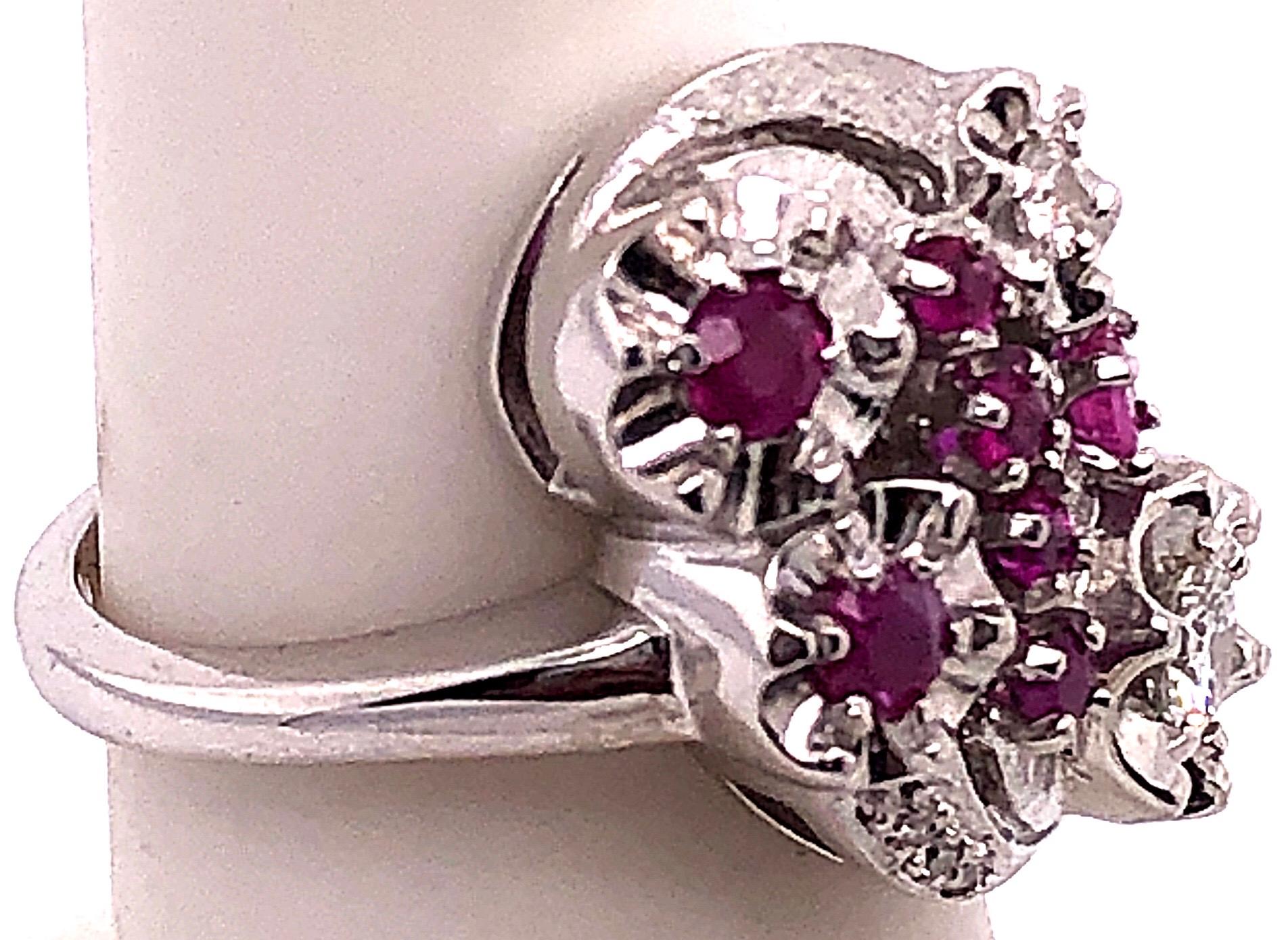 14 Karat White Gold Ruby and Diamond Cocktail Ring In Good Condition For Sale In Stamford, CT