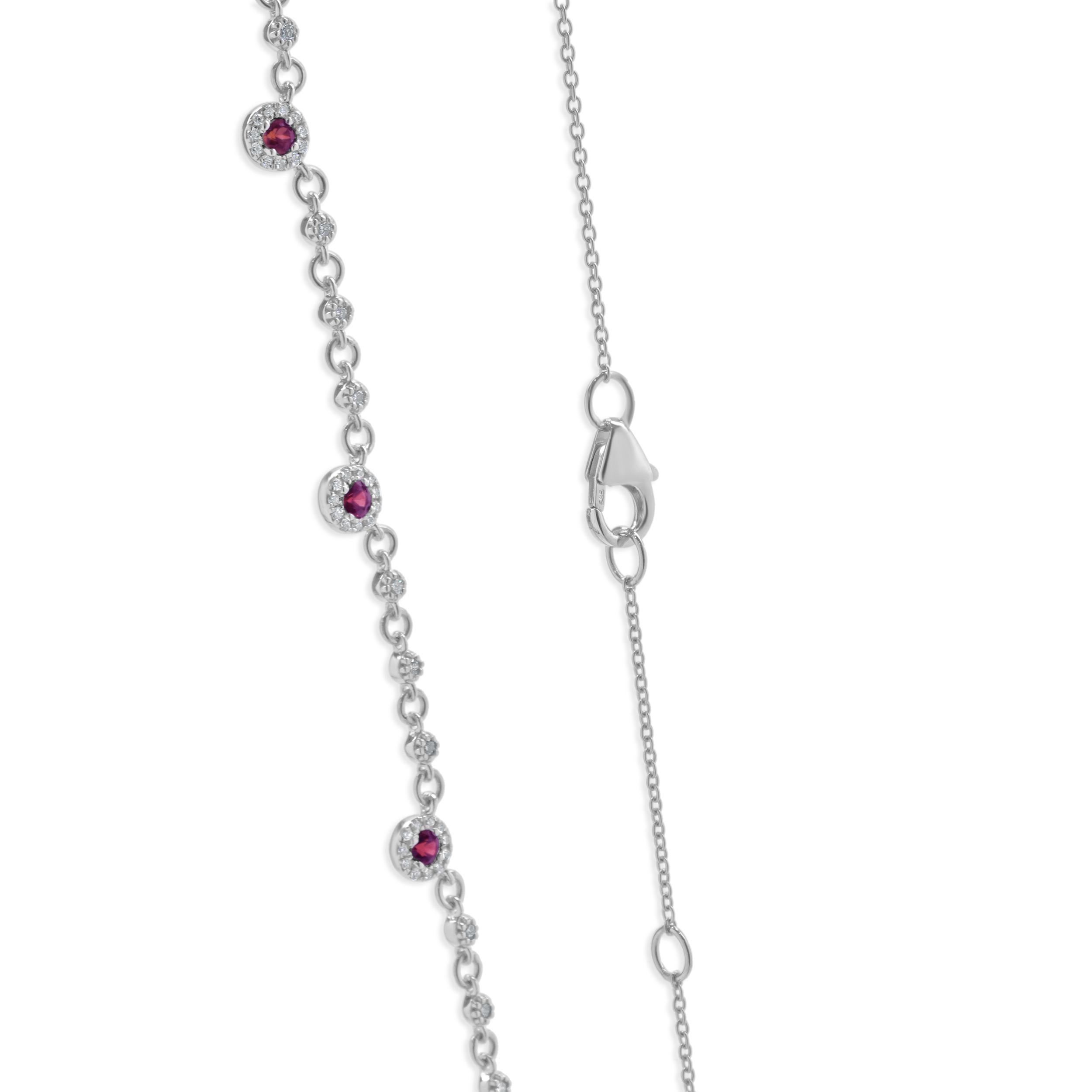 Collana con rubino e diamanti a forma di stazione in oro bianco 14 carati In condizioni ottime in vendita a Scottsdale, AZ