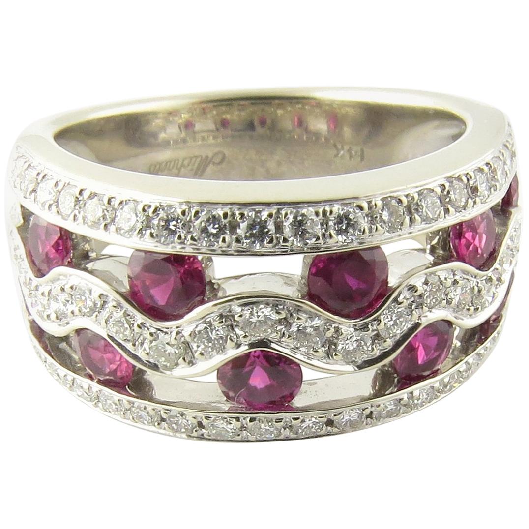 Ring aus 14 Karat Weißgold mit natürlichen rosa Saphiren und Diamanten im Angebot
