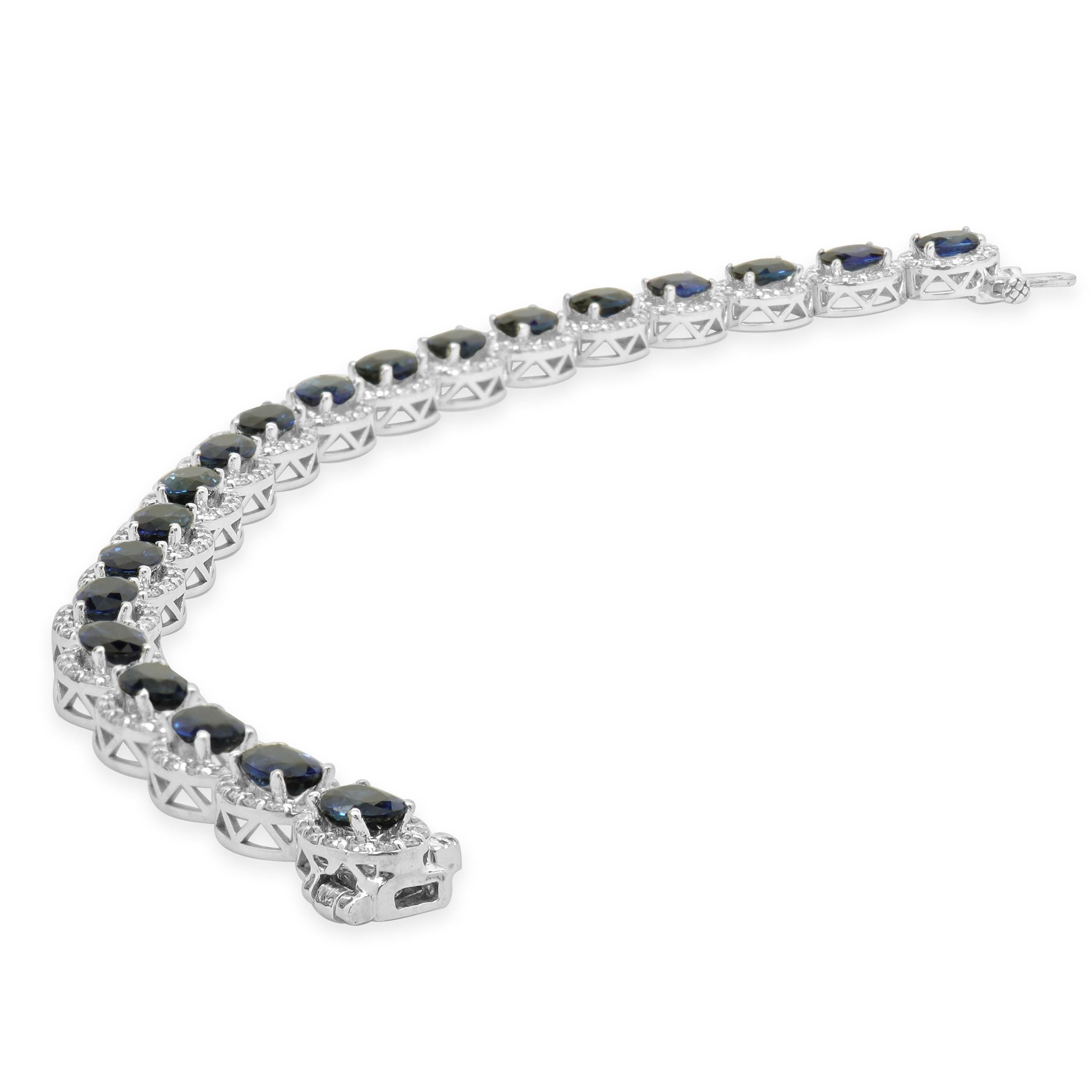 14 Karat White Gold Sapphire and Diamond Halo Link Bracelet In Excellent Condition For Sale In Scottsdale, AZ