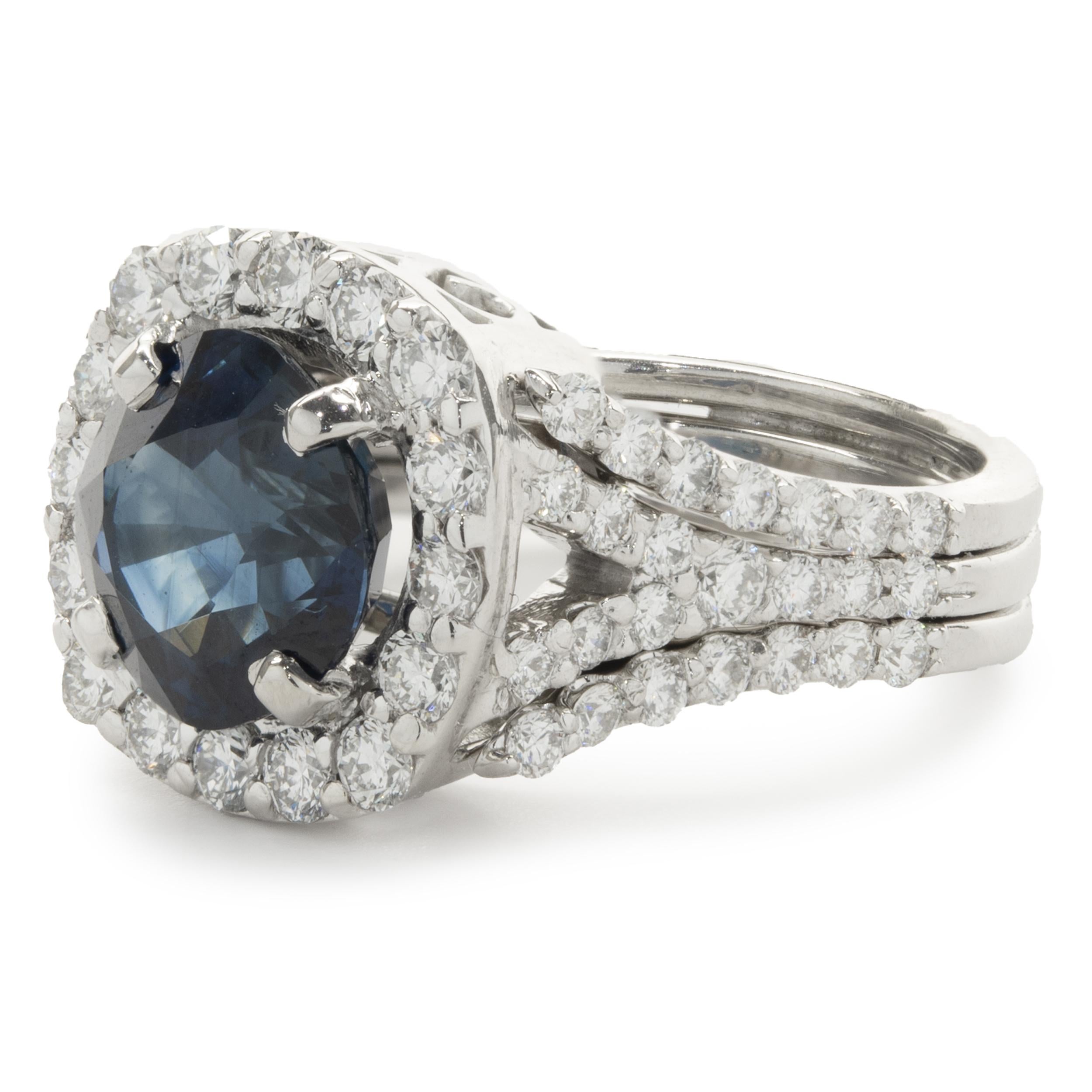 14 Karat White Gold Sapphire and Diamond Ring In Excellent Condition For Sale In Scottsdale, AZ