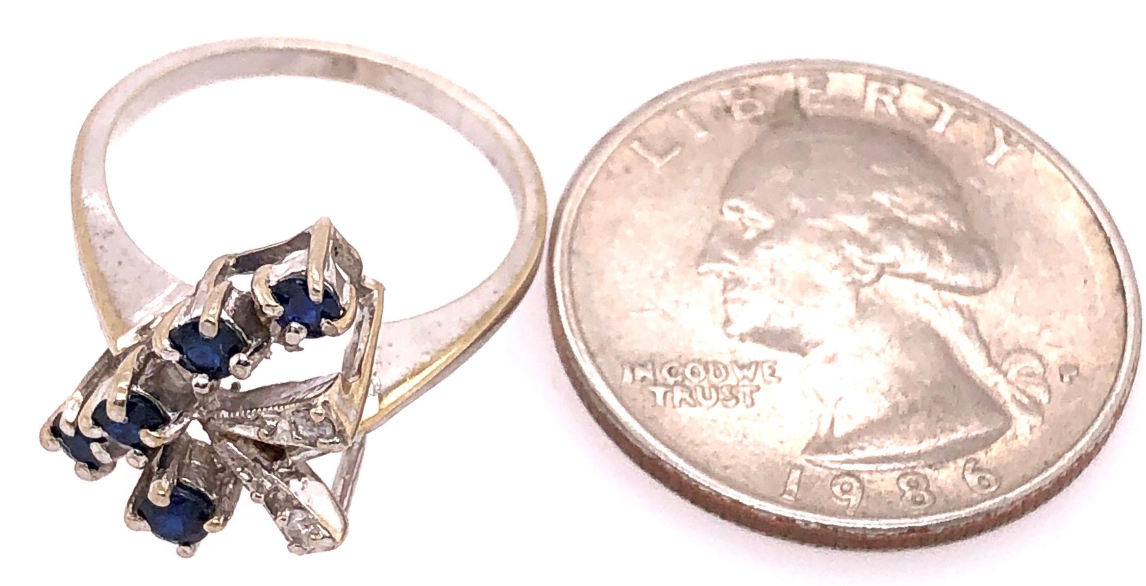 14 Karat Weißgold Saphir mit Diamant-Akzenten Freiform-Ring für Damen oder Herren im Angebot