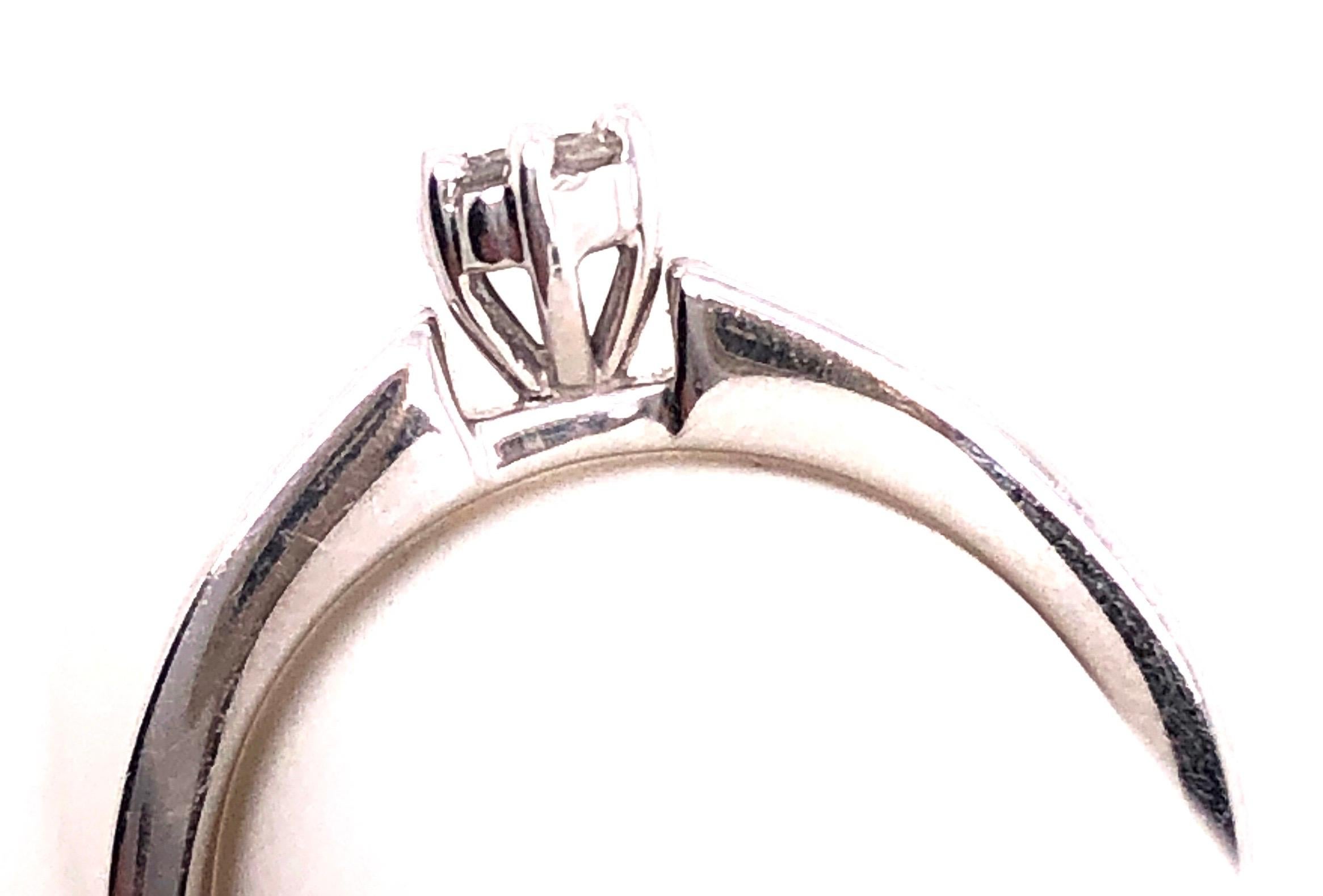 Modern 14 Karat White Gold Semi Mount Diamond Engagement Fashion Ring 0.53 TDW For Sale