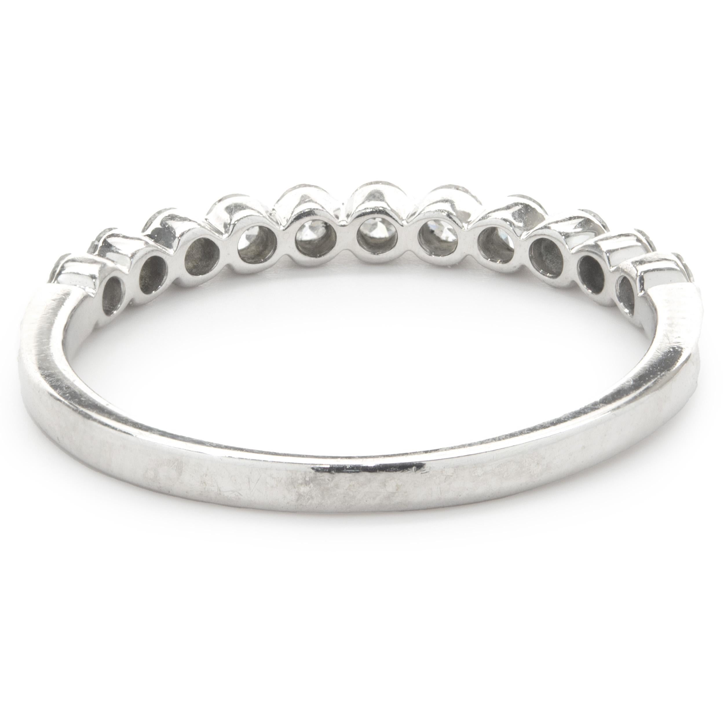 Round Cut 14 Karat White Gold Shared Prong Diamond Band For Sale