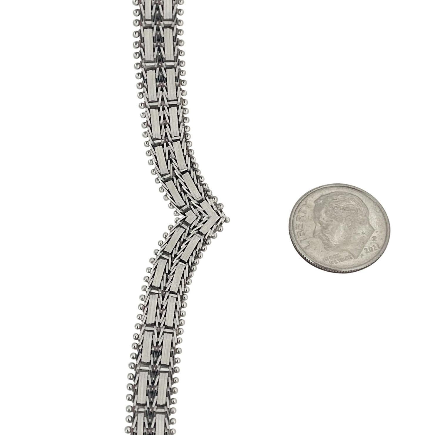 14 Karat White Gold Solid QVC Imperial Gold Mirror Bar Drop V Necklace In Good Condition In Guilford, CT