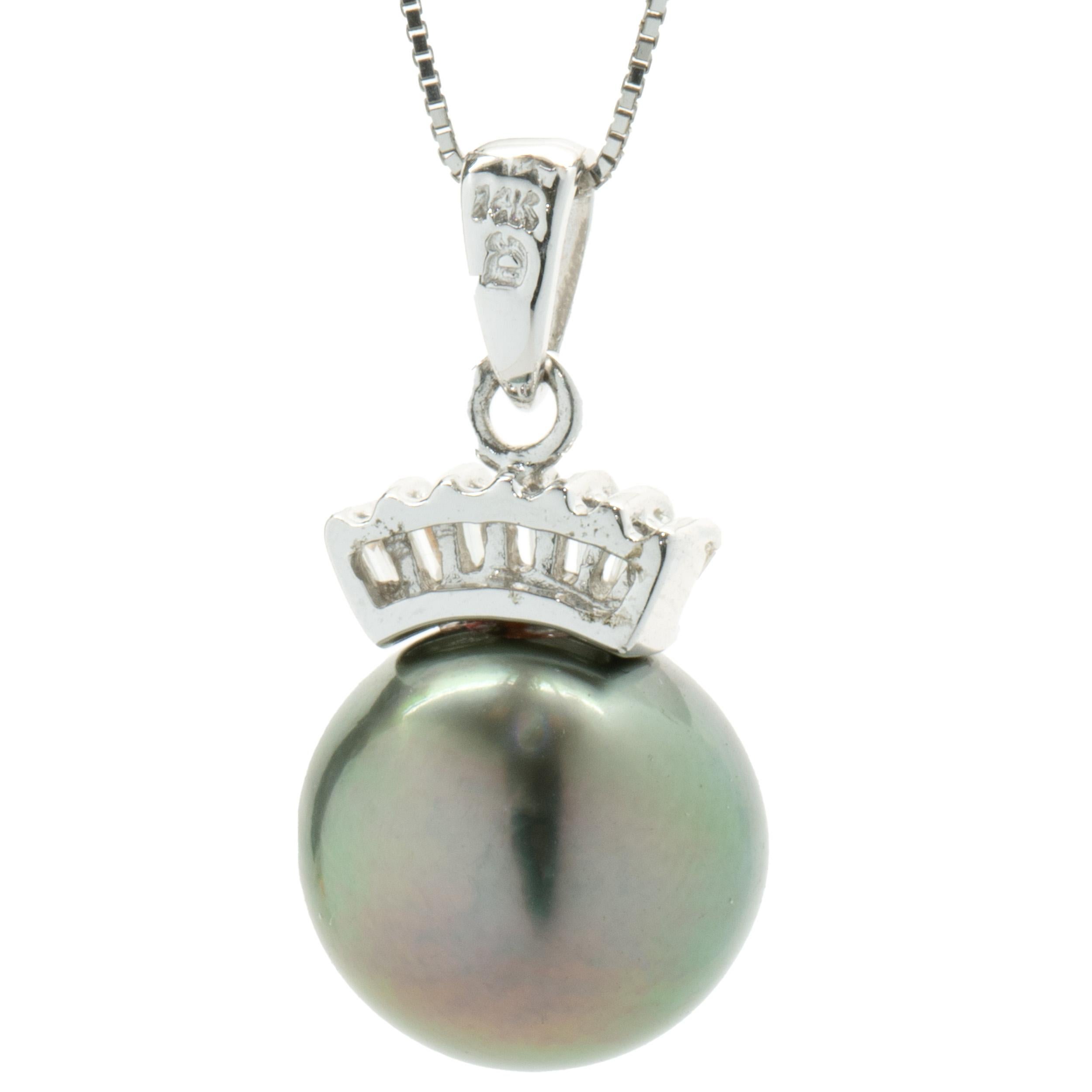 14 Karat White Gold Tahitian Pearl and Diamond Crown Necklace In Excellent Condition For Sale In Scottsdale, AZ