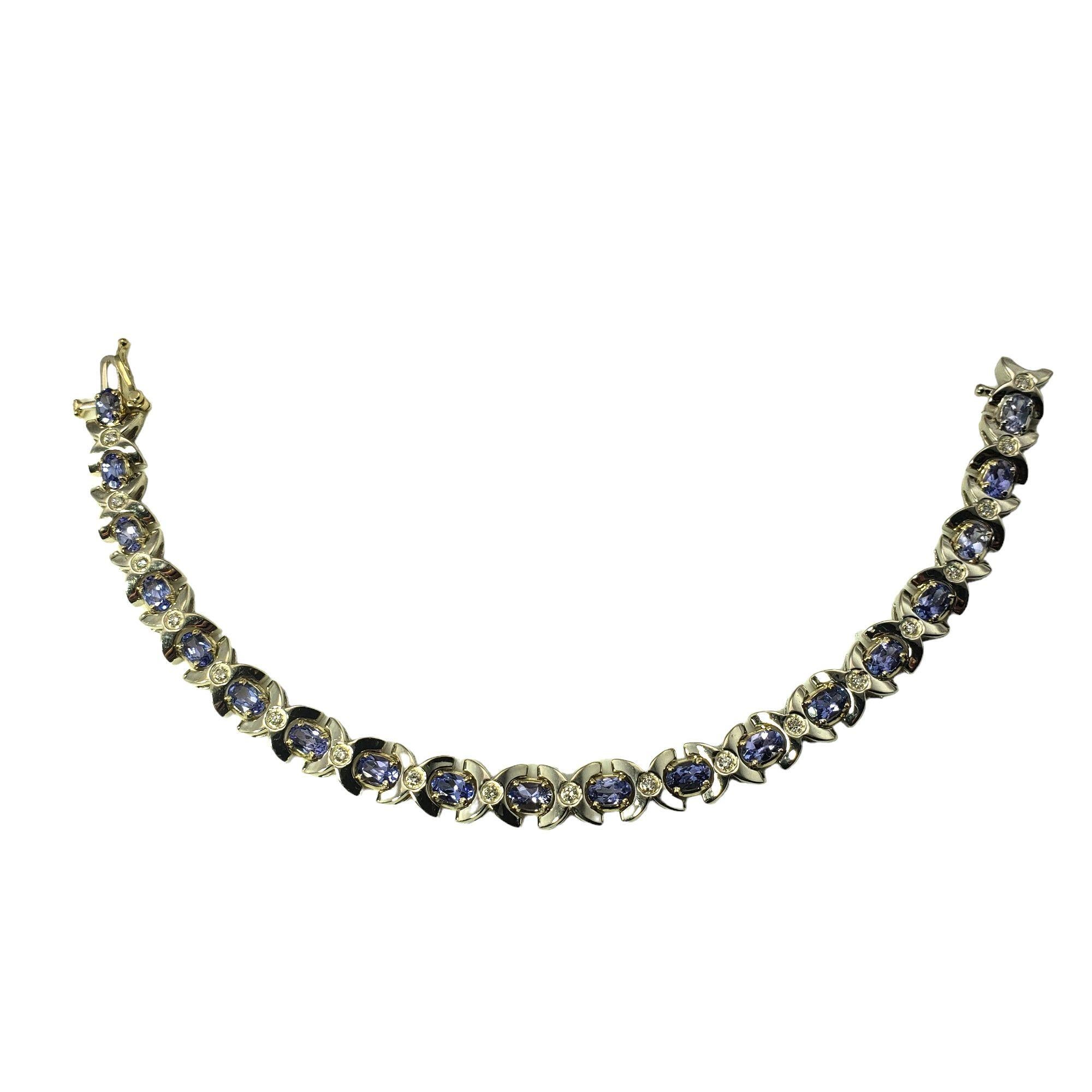 Taille ovale Bracelet en or blanc 14 carats avec tanzanite et diamants n° 13108 en vente