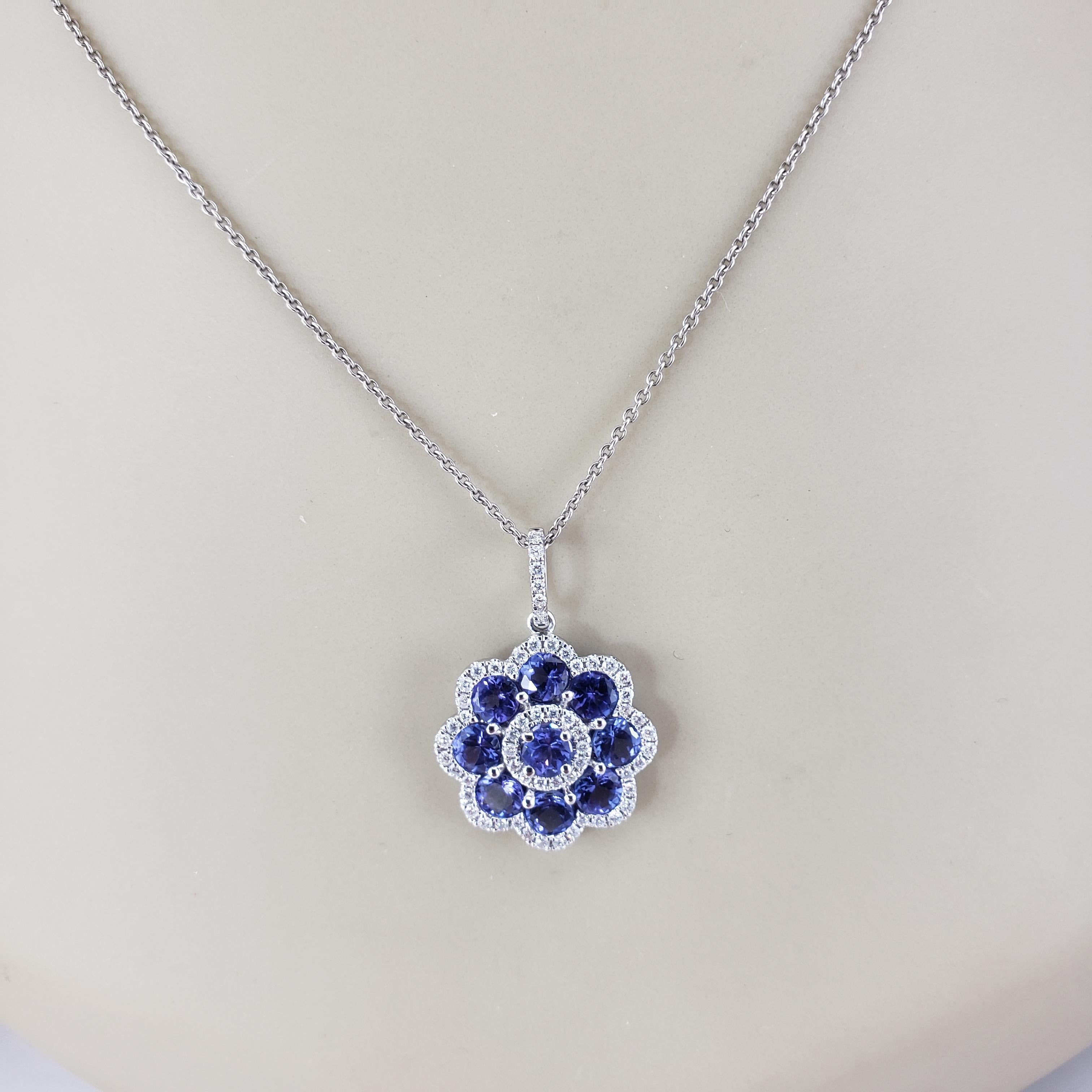 Pendentif en or blanc 14 carats avec tanzanite et diamant n° 19455 en vente 1