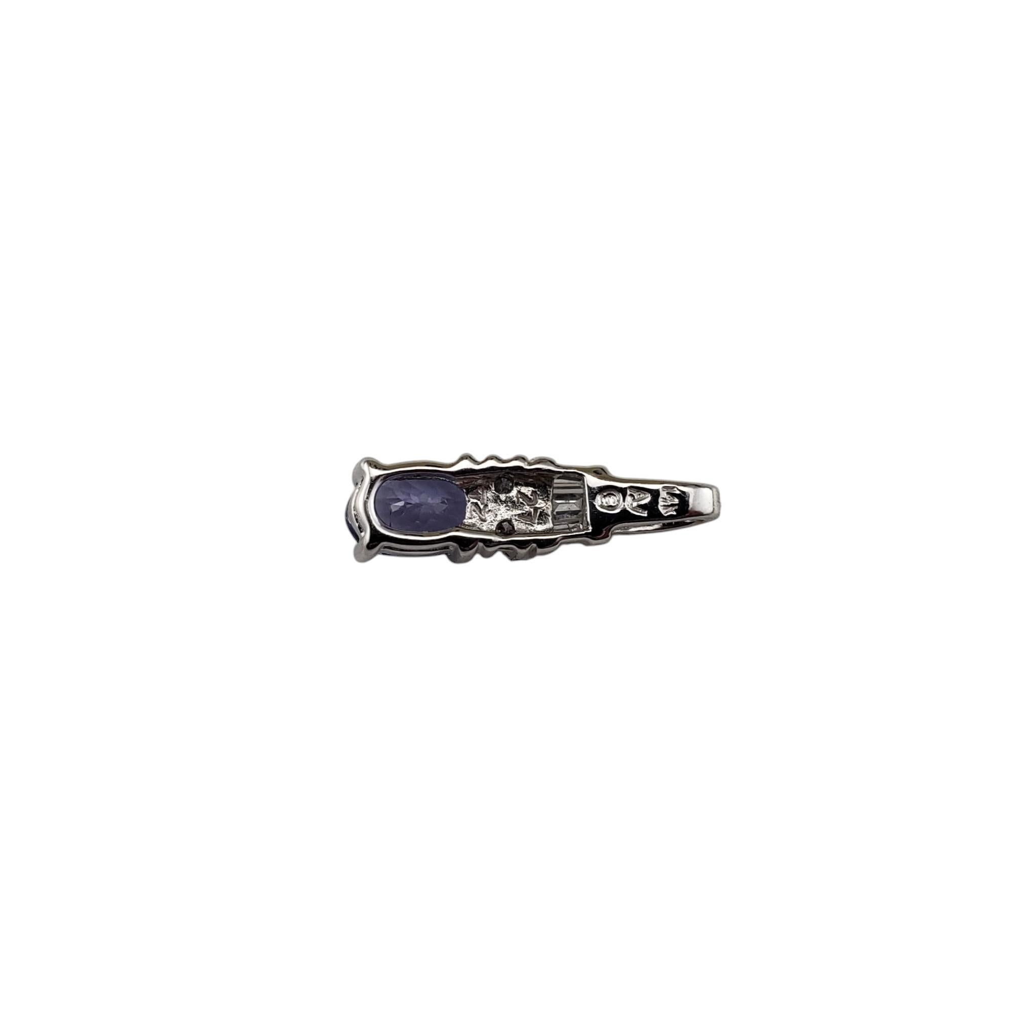 Ciondolo in oro bianco 14 carati con tanzanite e diamanti #20362 In condizioni buone in vendita a Washington Depot, CT