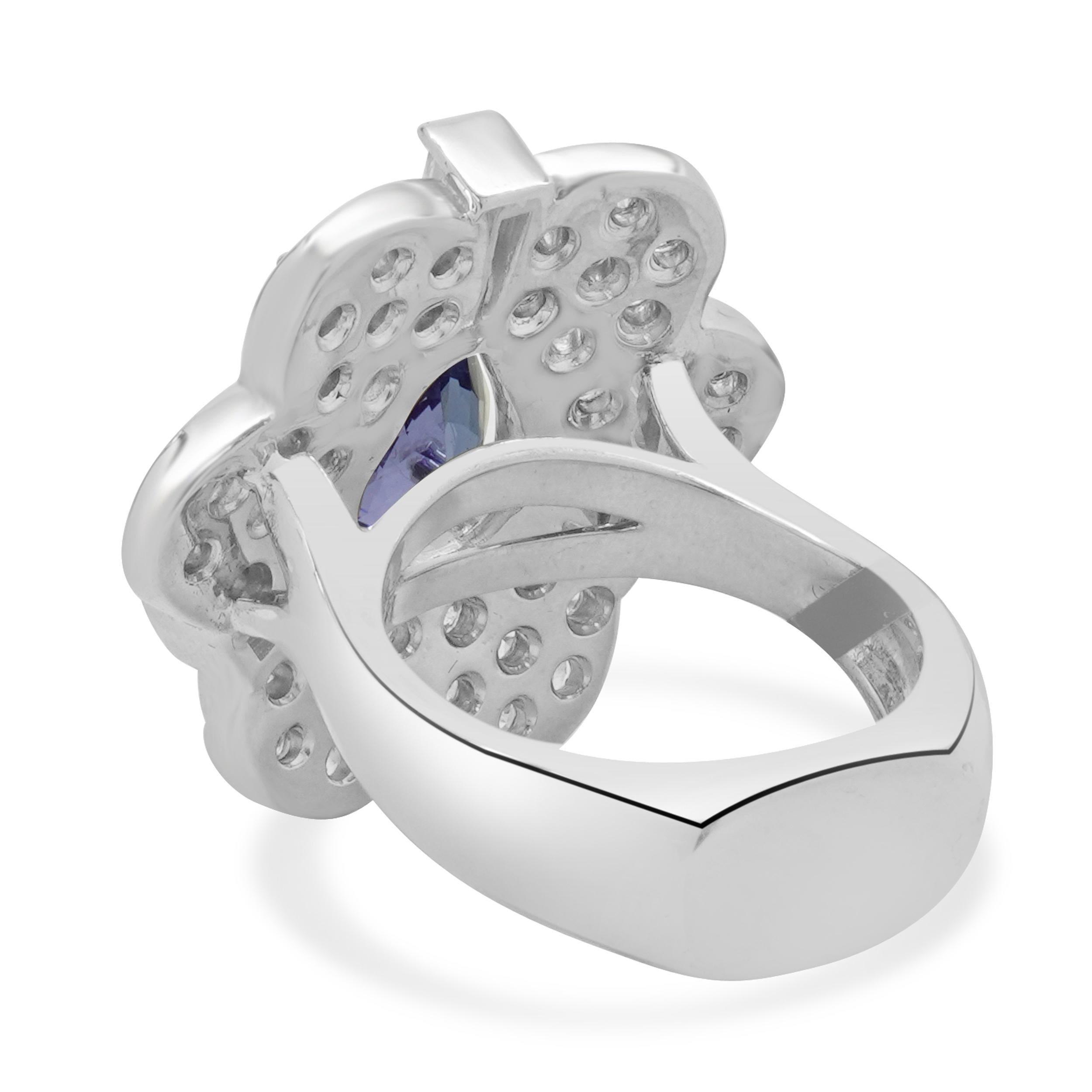 Blumenring aus 14 Karat Weißgold mit Tansanit, Saphir und Diamant (Tropfenschliff) im Angebot