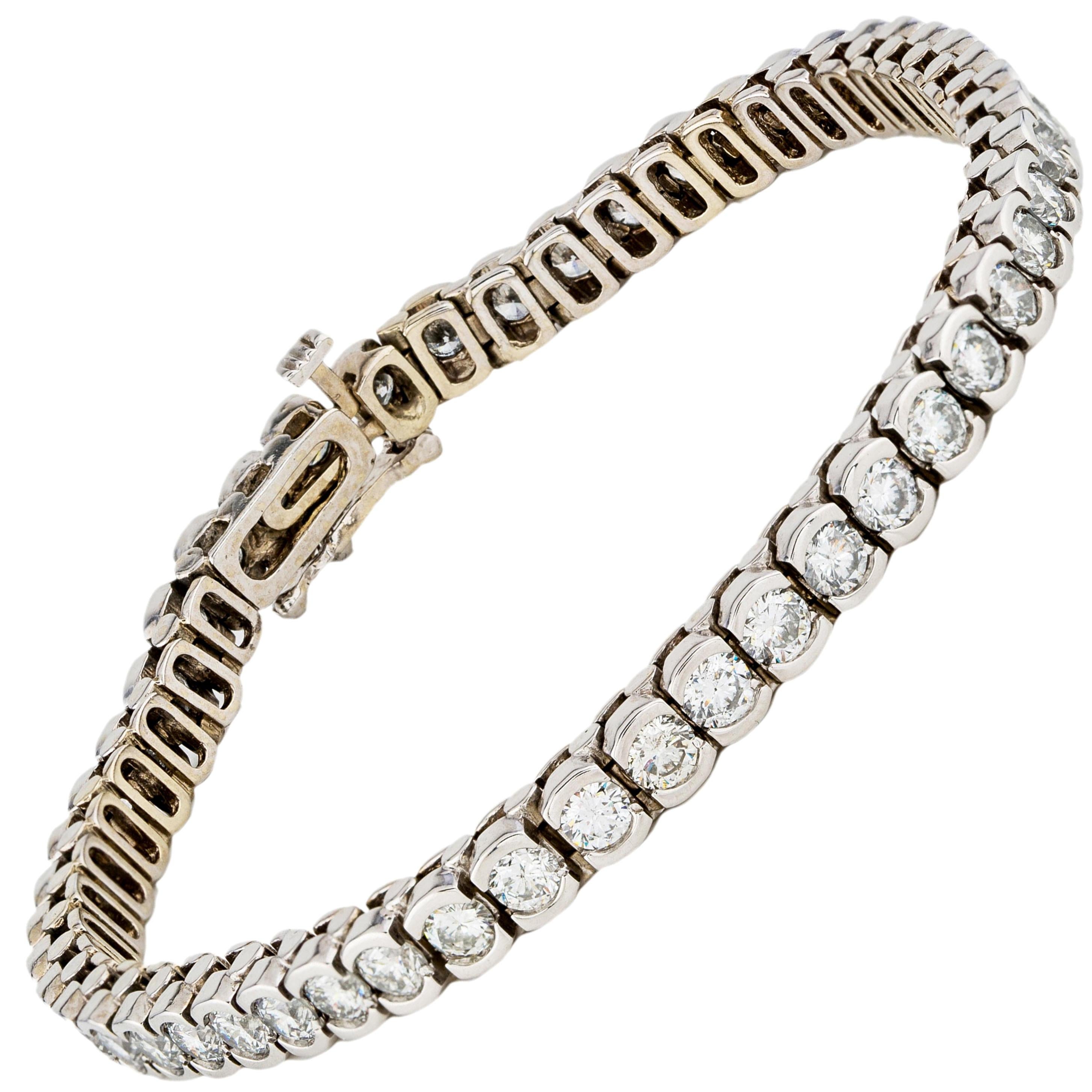 14 Karat White Gold Tennis Bracelet 6.50 Carat For Sale