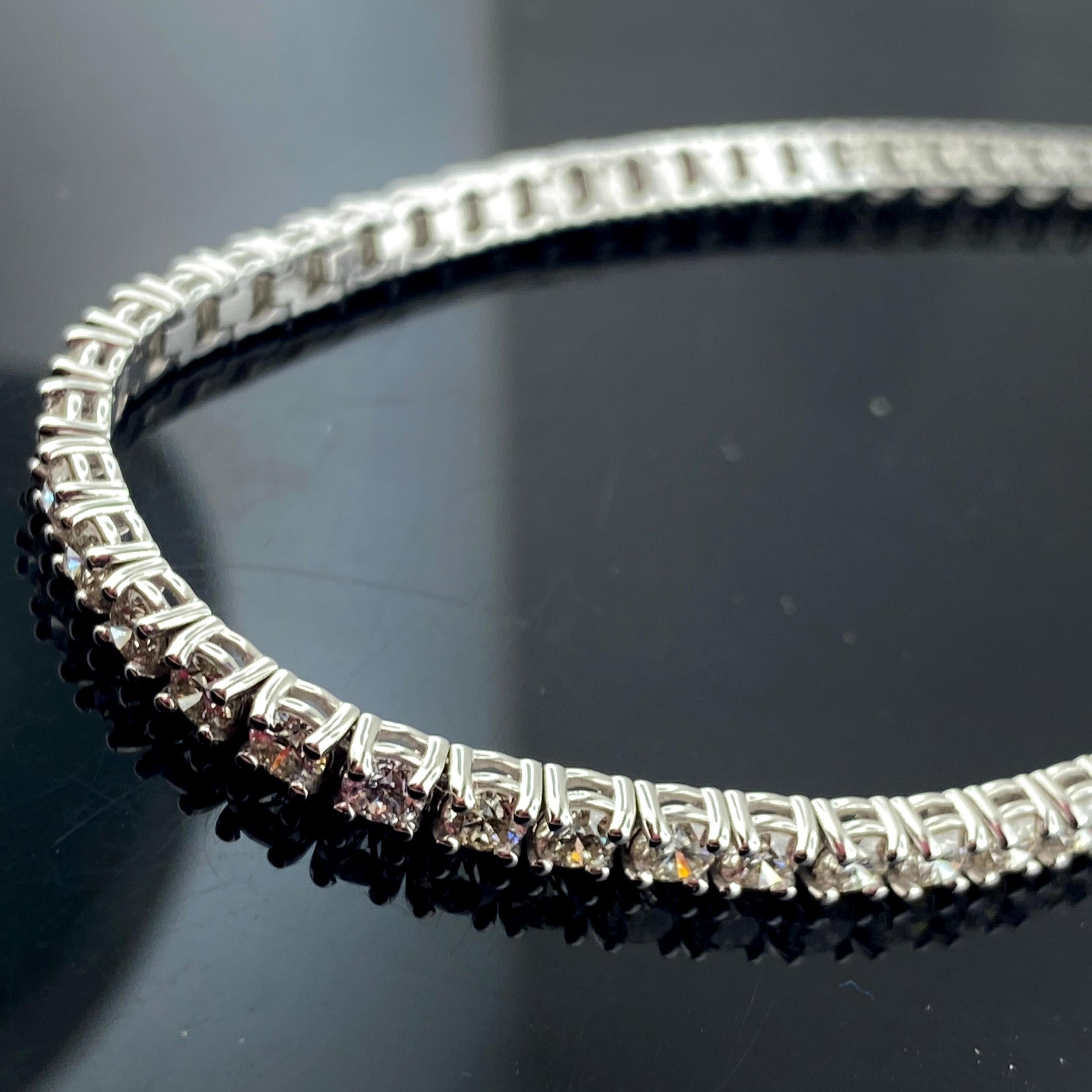 Women's 14 Karat White Gold Tennis Bracelet For Sale