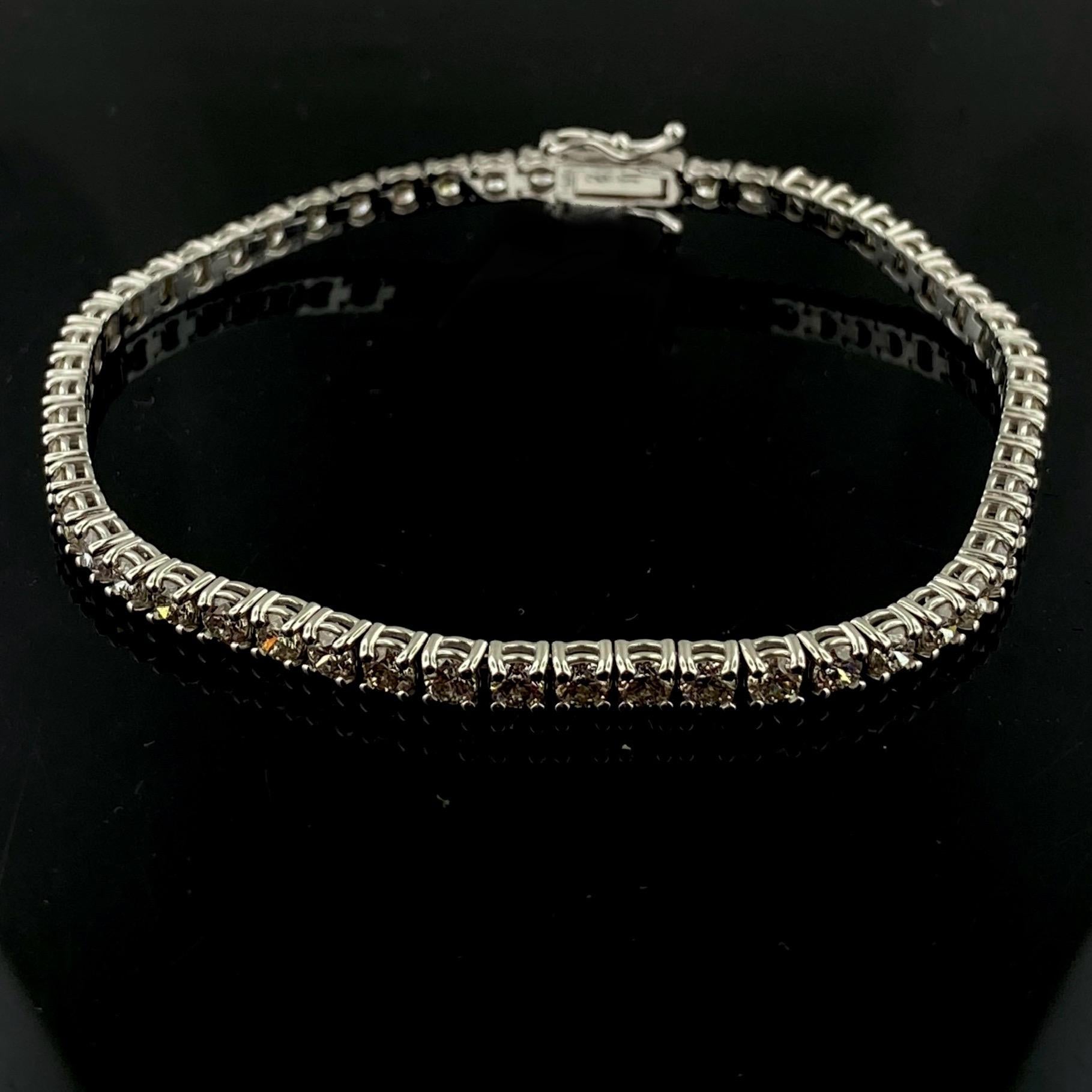 Bracelet tennis en or blanc 14 carats en vente 1