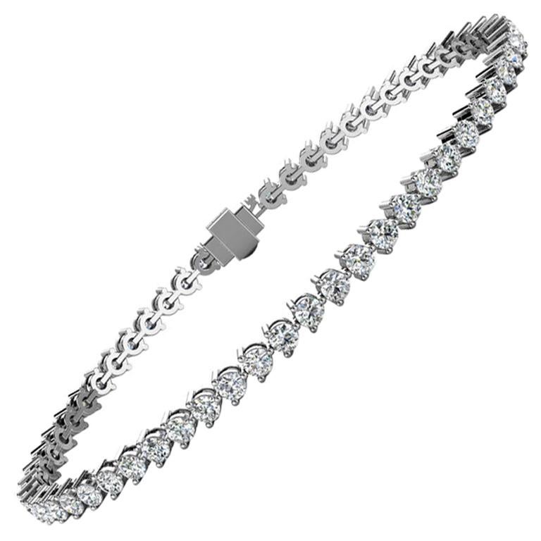 Bracelet tennis en or blanc 14 carats à trois griffes avec diamants de 3 carats en vente