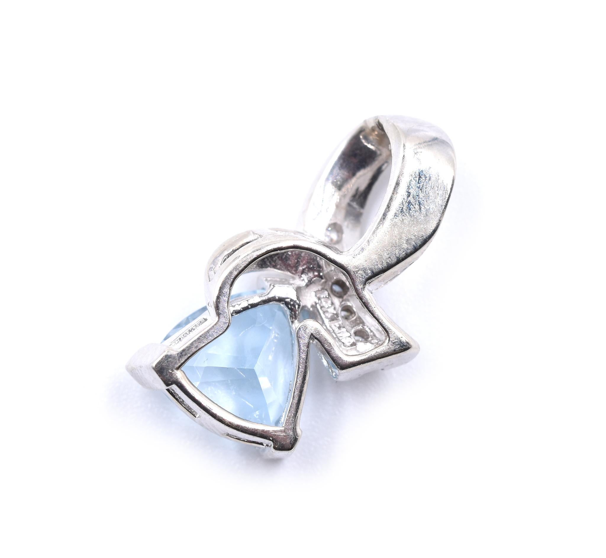 14 Karat White Gold Trillion Cut Blue Topaz and Diamond Pendant In Excellent Condition For Sale In Scottsdale, AZ