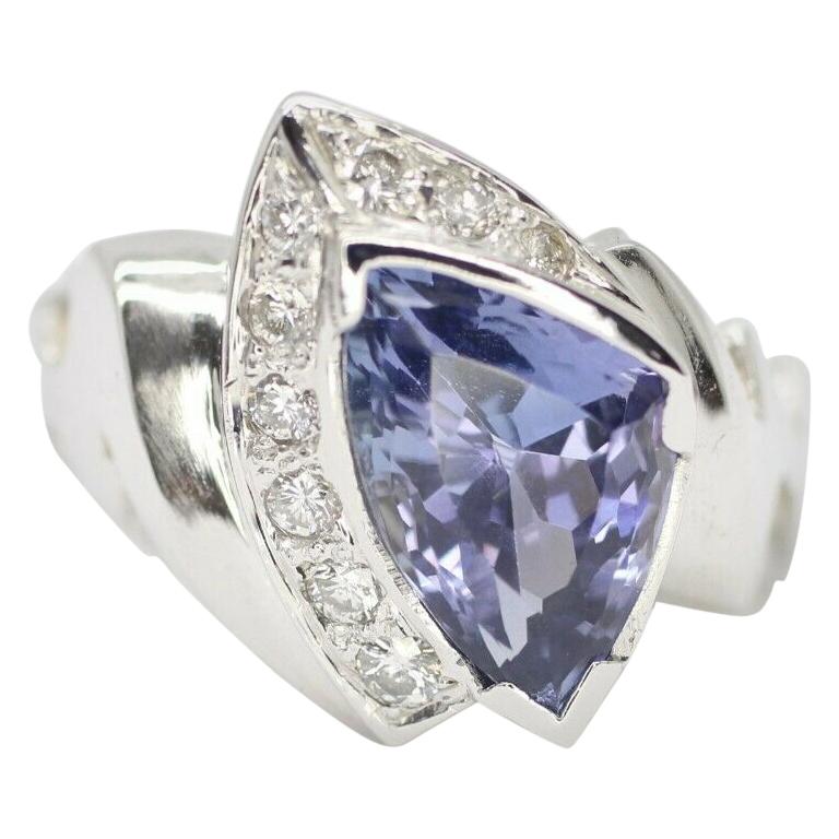 14 Karat White Gold Trillion-Cut Violet-Blue Tanzanite and Diamonds Ring