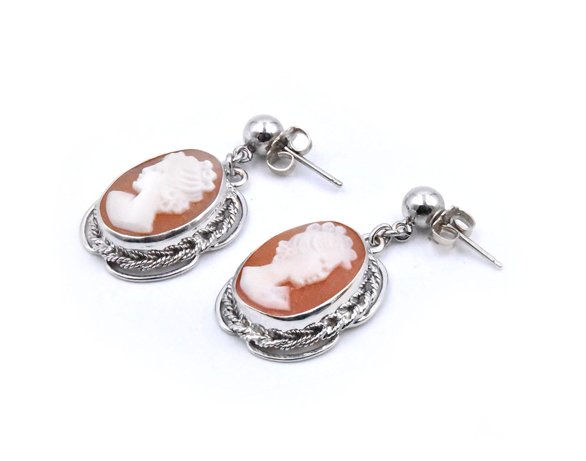 14 Karat White Gold Vintage Cameo Drop Earrings In Excellent Condition In Scottsdale, AZ