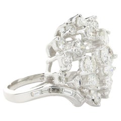 14 Karat Weißgold Vintage-Cocktailring mit Diamanten