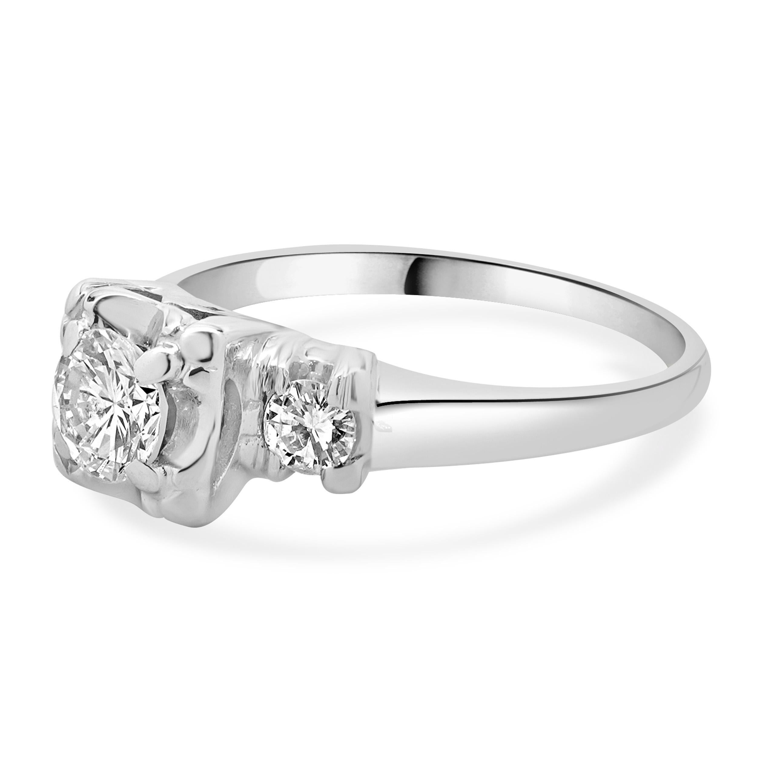 14 Karat White Gold Vintage Diamond Engagement Ring In Good Condition For Sale In Scottsdale, AZ