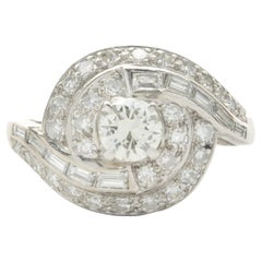 Bague tourbillon vintage en or blanc 14 carats avec diamants