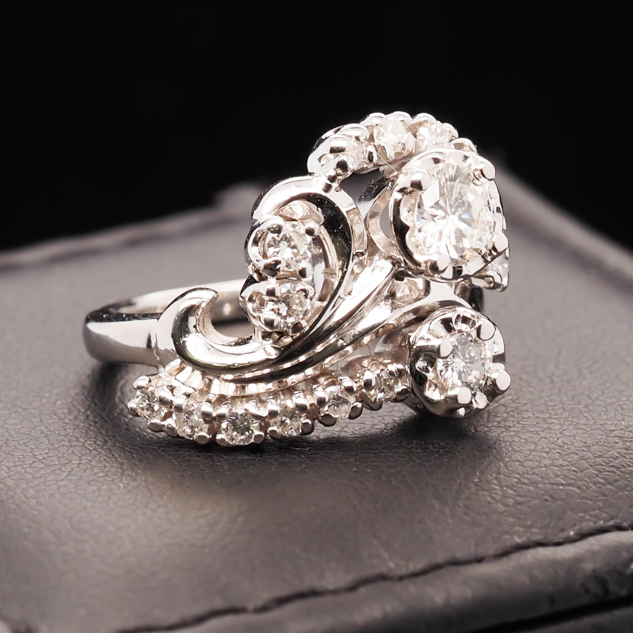 Women's or Men's 14 Karat White Gold Vintage Diamond Swirls Ring For Sale