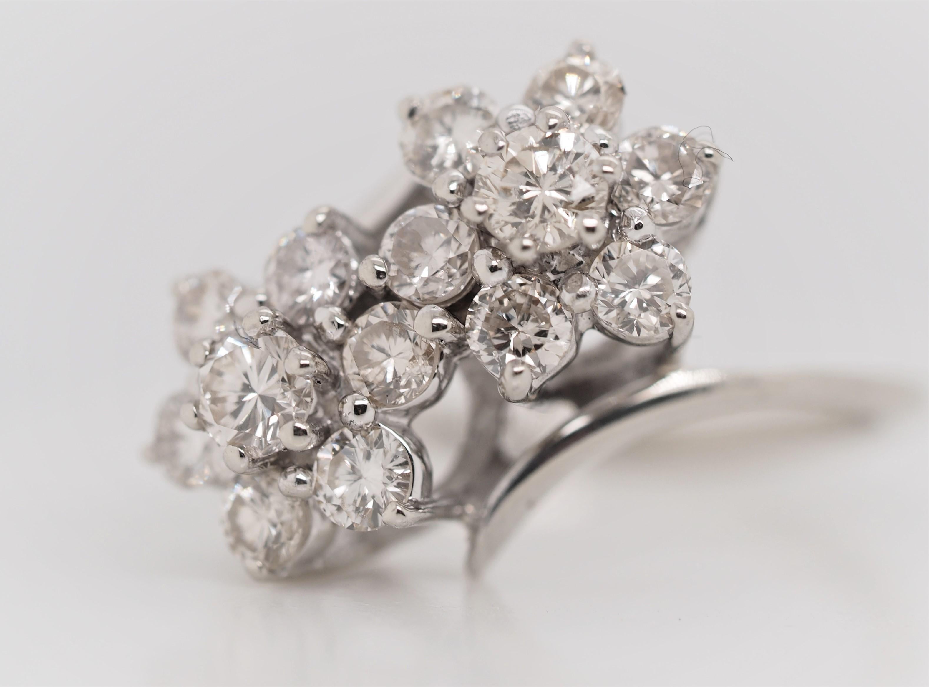 Art Deco 14 Karat White Gold Vintage Round Cut Diamond Floral Ring For Sale