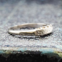 14 Karat White Gold Wedding Band