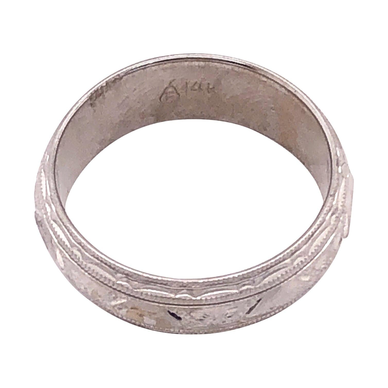 14 Karat White Gold Wedding Band Ring For Sale