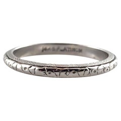 14 Karat White Gold Wedding Band Size 5.5 #19379