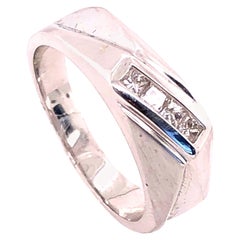 14 Karat White Gold Wedding Bridal Band Ring with Four Diamonds 0.25 TDW