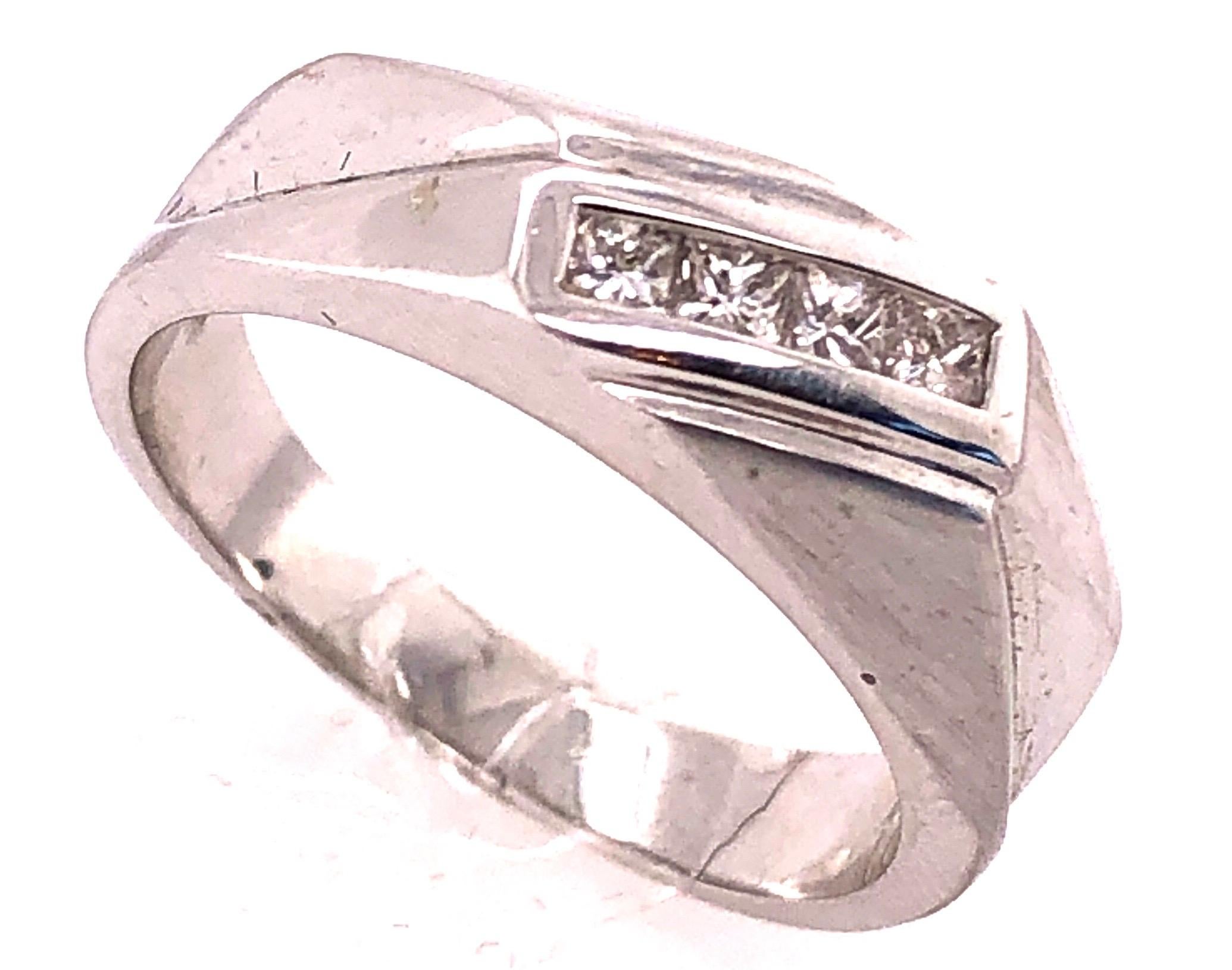 14 Karat White Gold Wedding Bridal Band Ring with Four Diamonds 
0.25 Total Diamond Weight.
Size 9
7.6 grams total weight.
