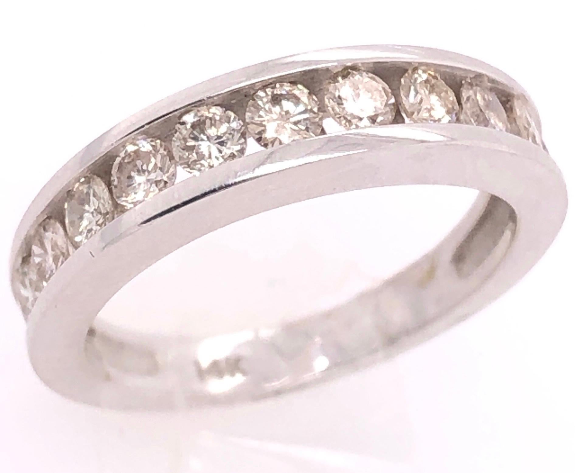 Women's or Men's 14 Karat White Gold with Diamonds Band / Bridal Ring 1.20 TDW For Sale