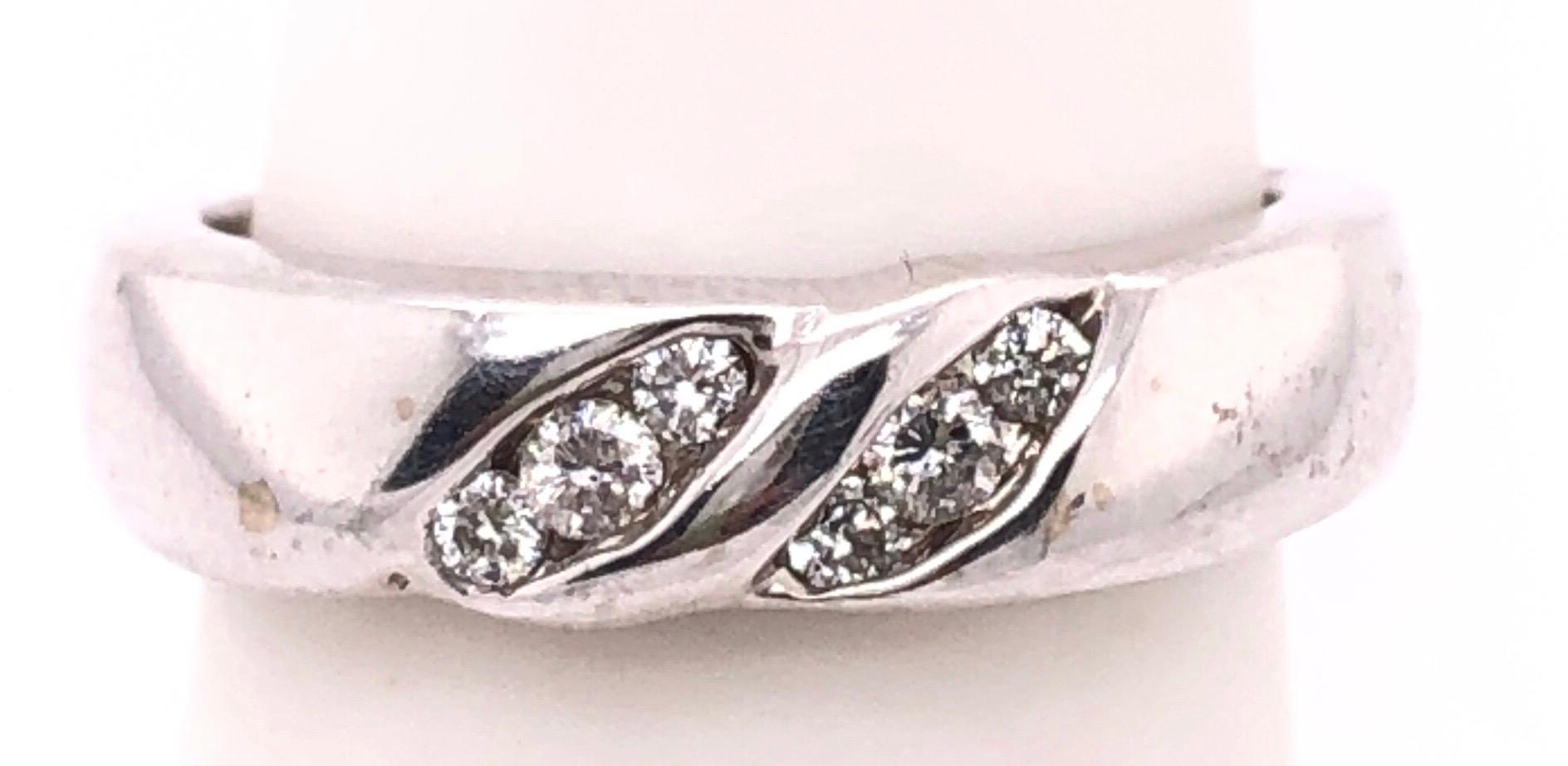 14 Karat White Gold with Diamonds Wedding Band / Bridal Ring For Sale 1
