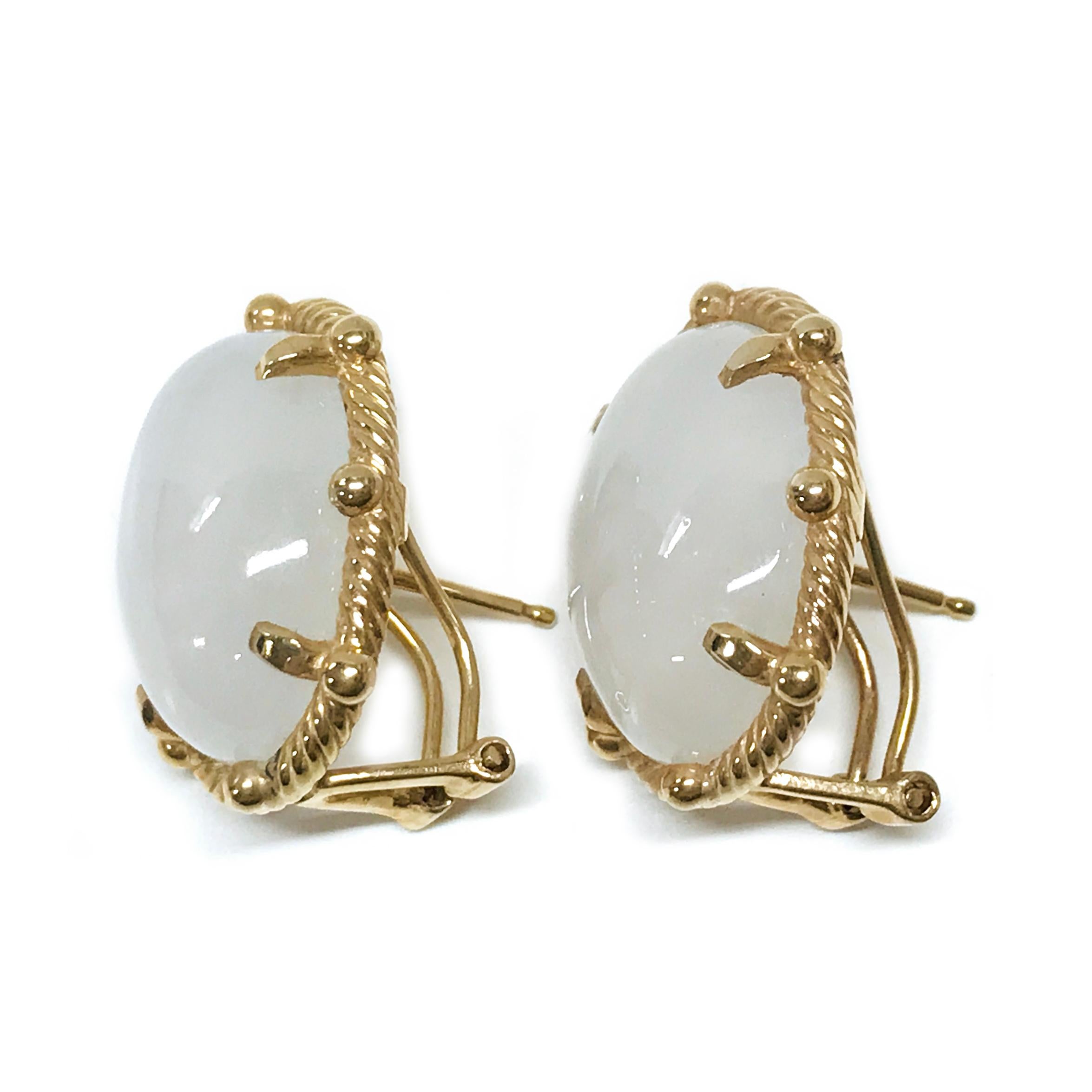 White Jade Cabochon Stud Earrings In Good Condition For Sale In Palm Desert, CA
