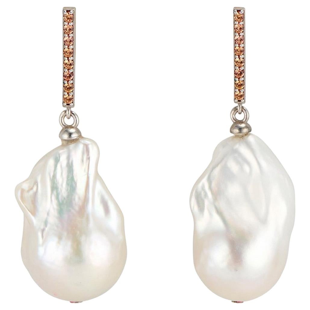 14 Karat White Vertical Gold Bar with Sapphires and Baroque Pearl Drop Earrings For Sale