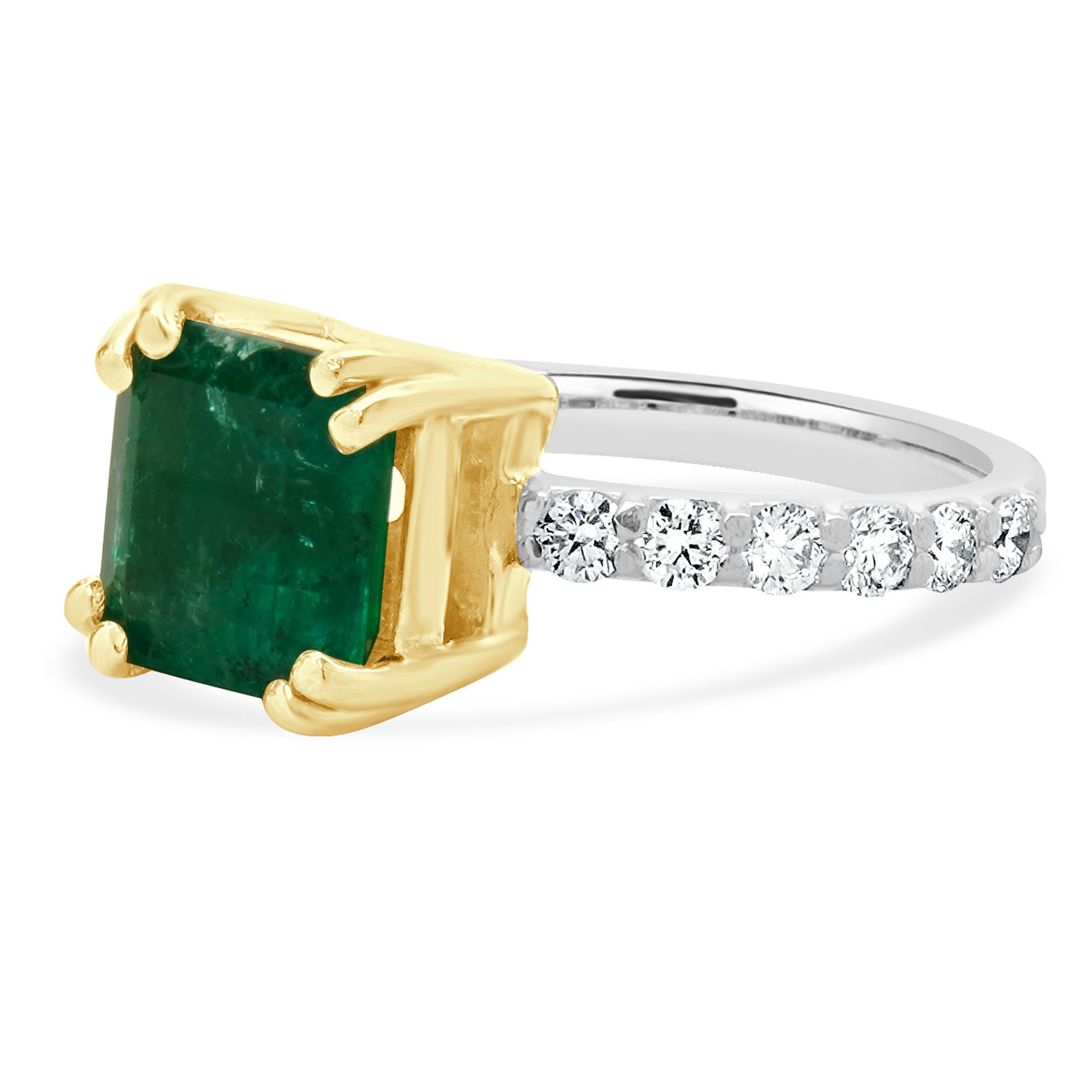 Material: 14K white & yellow gold
Diamond: round brilliant cut = 0.60cttw
Color: G
Clarity: VS1
Emerald: 1 octagonal step cut = 2.94ct
GIA: 2181854211
Ring Size: 6 (please allow up to 2 additional business days for sizing requests)
Weight: 5.55 grams