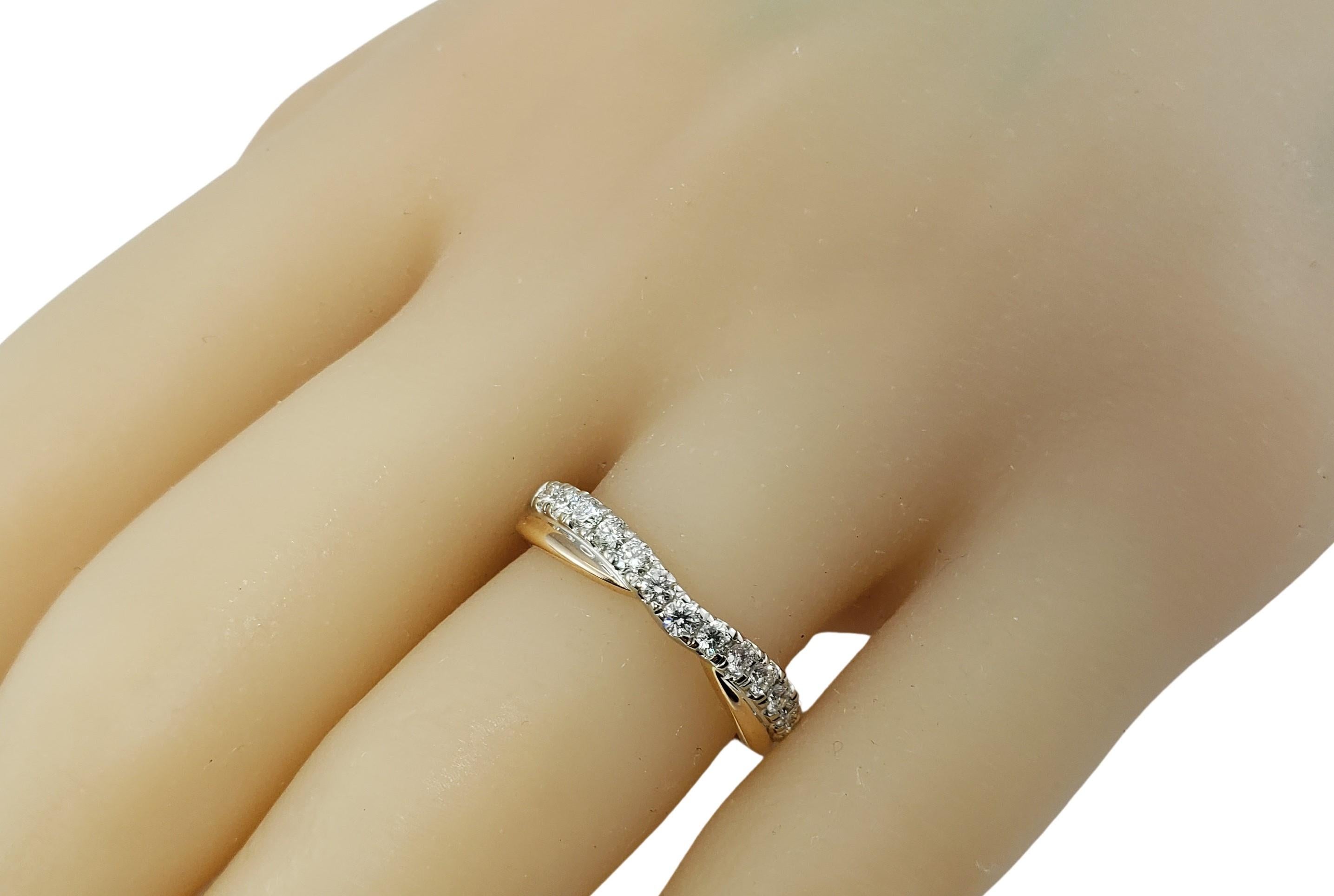 14 Karat White/Yellow Gold Diamond Band Ring For Sale 2
