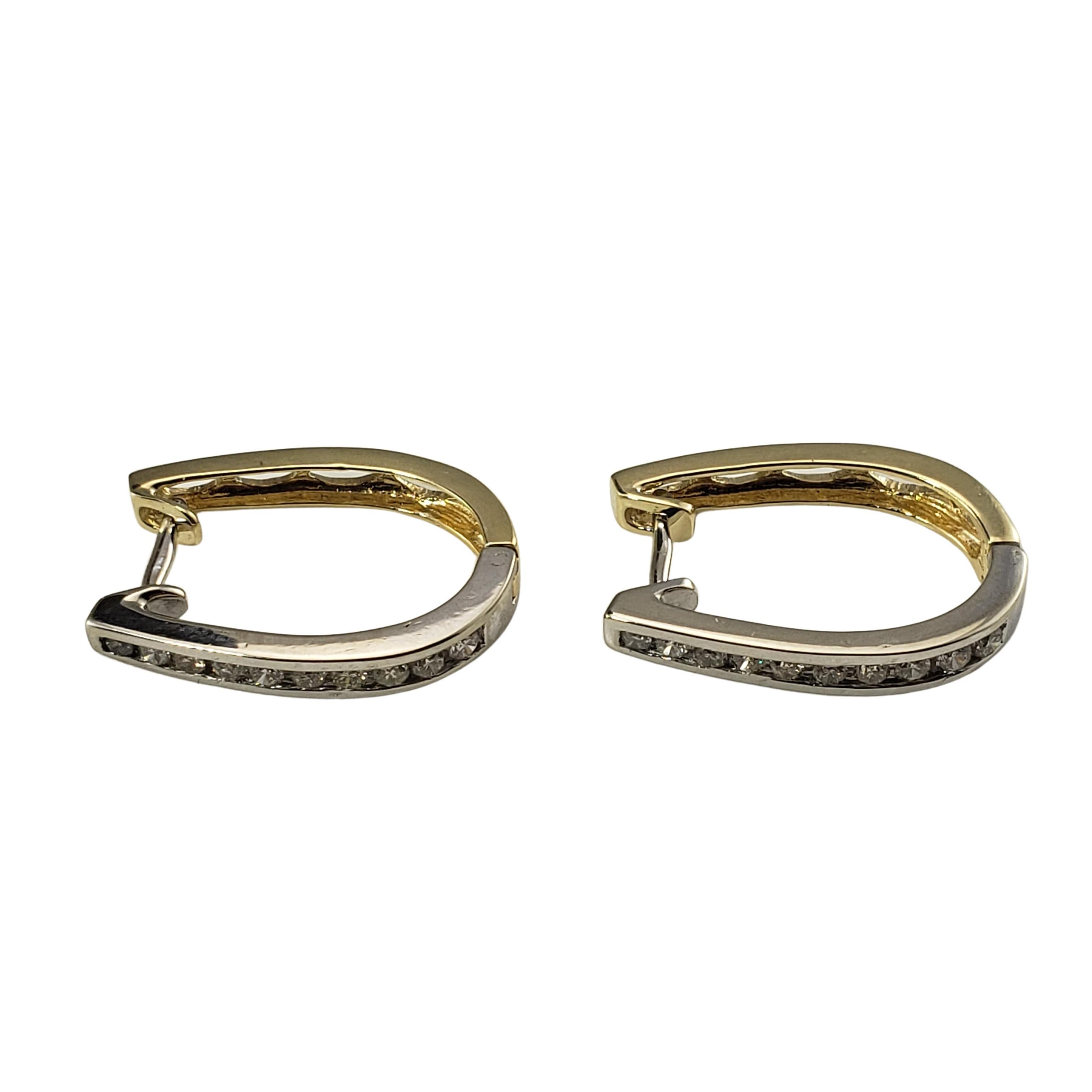 Créoles en or blanc/jaune 14 carats avec diamants Bon état - En vente à Washington Depot, CT