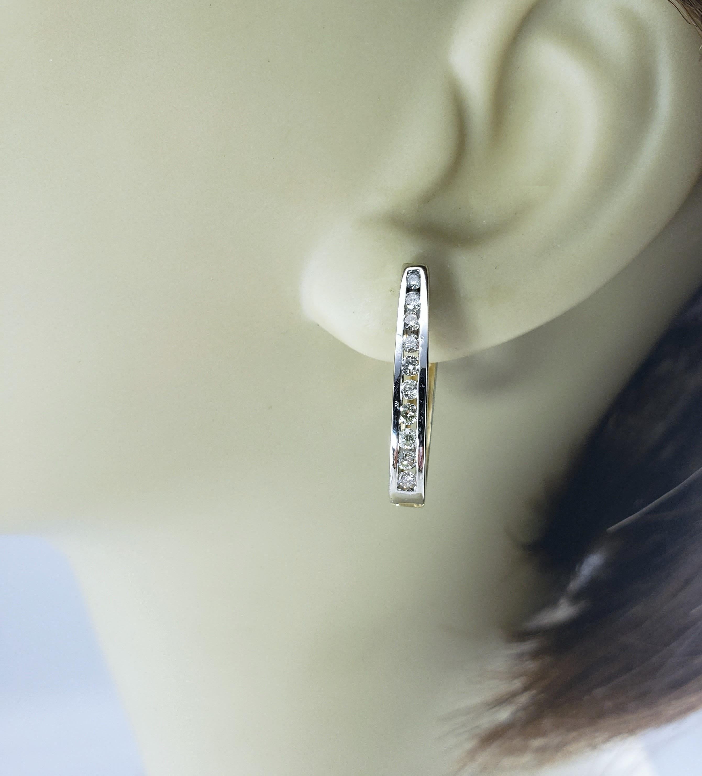 Créoles en or blanc/jaune 14 carats avec diamants en vente 4