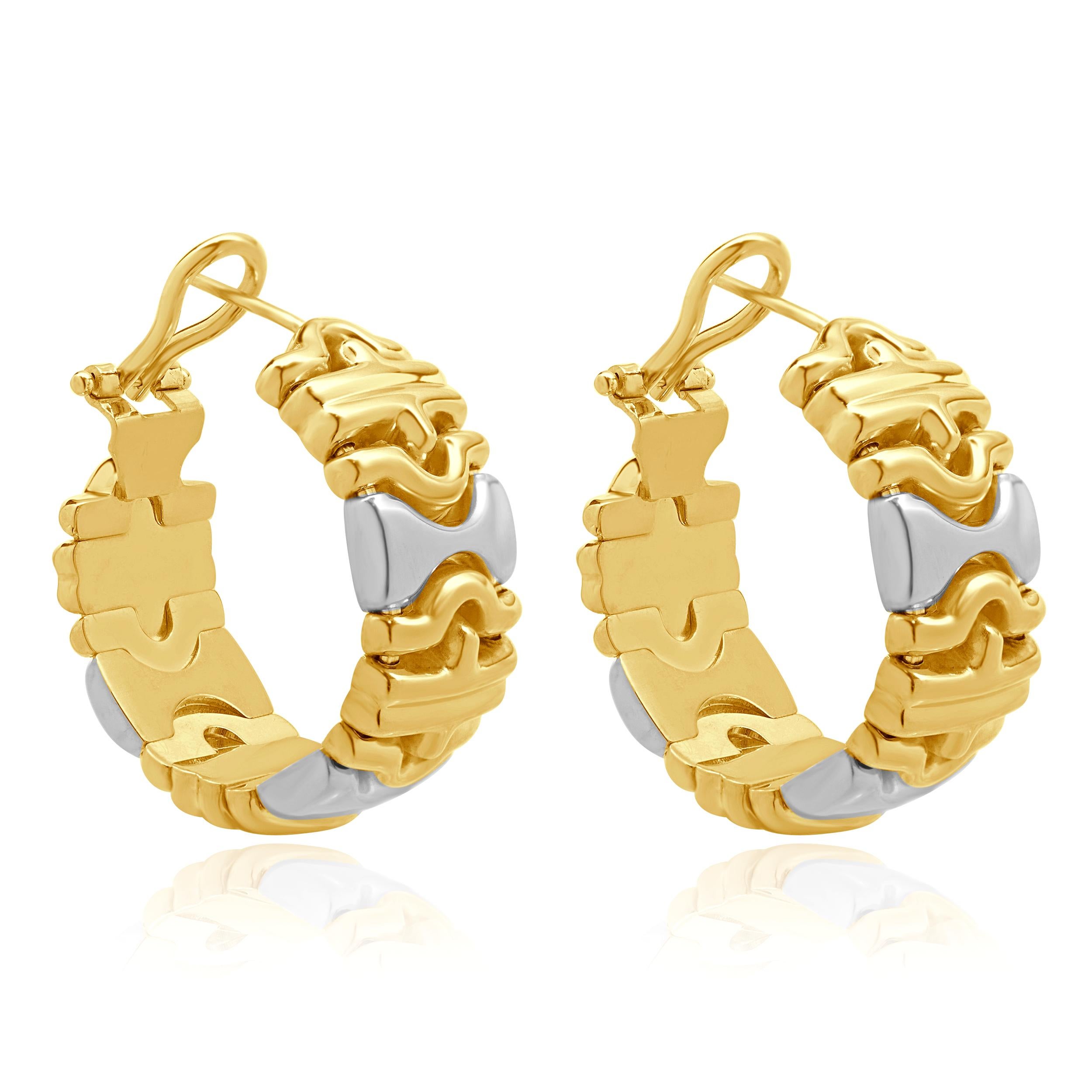Material: 18K white & yellow gold
Dimensions: earrings measure 28mm
Weight:  20.15 grams
