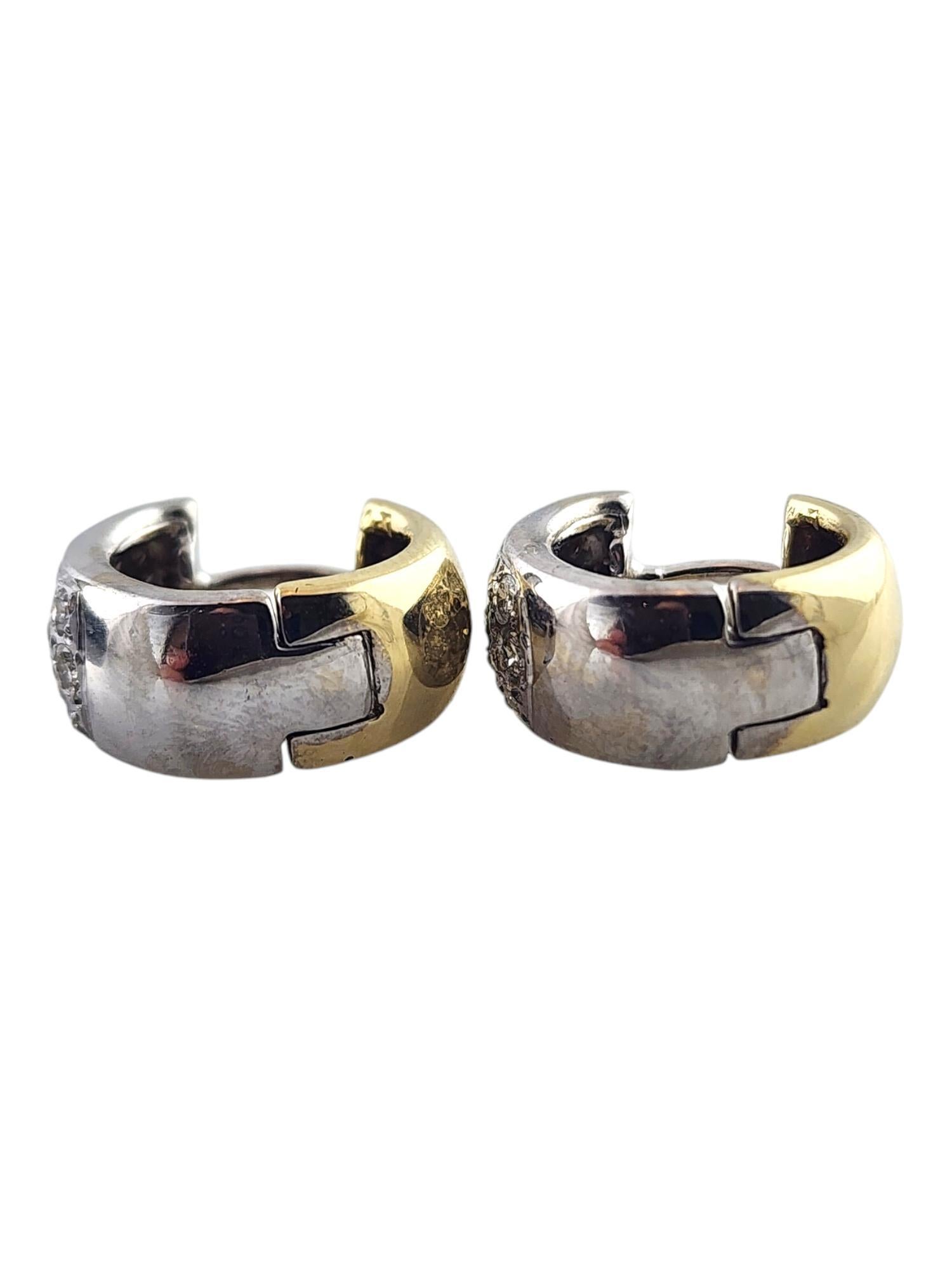 14 Karat White & Yellow Gold Reversible Diamond Huggie Hoop Earrings #19205 In Good Condition For Sale In Washington Depot, CT