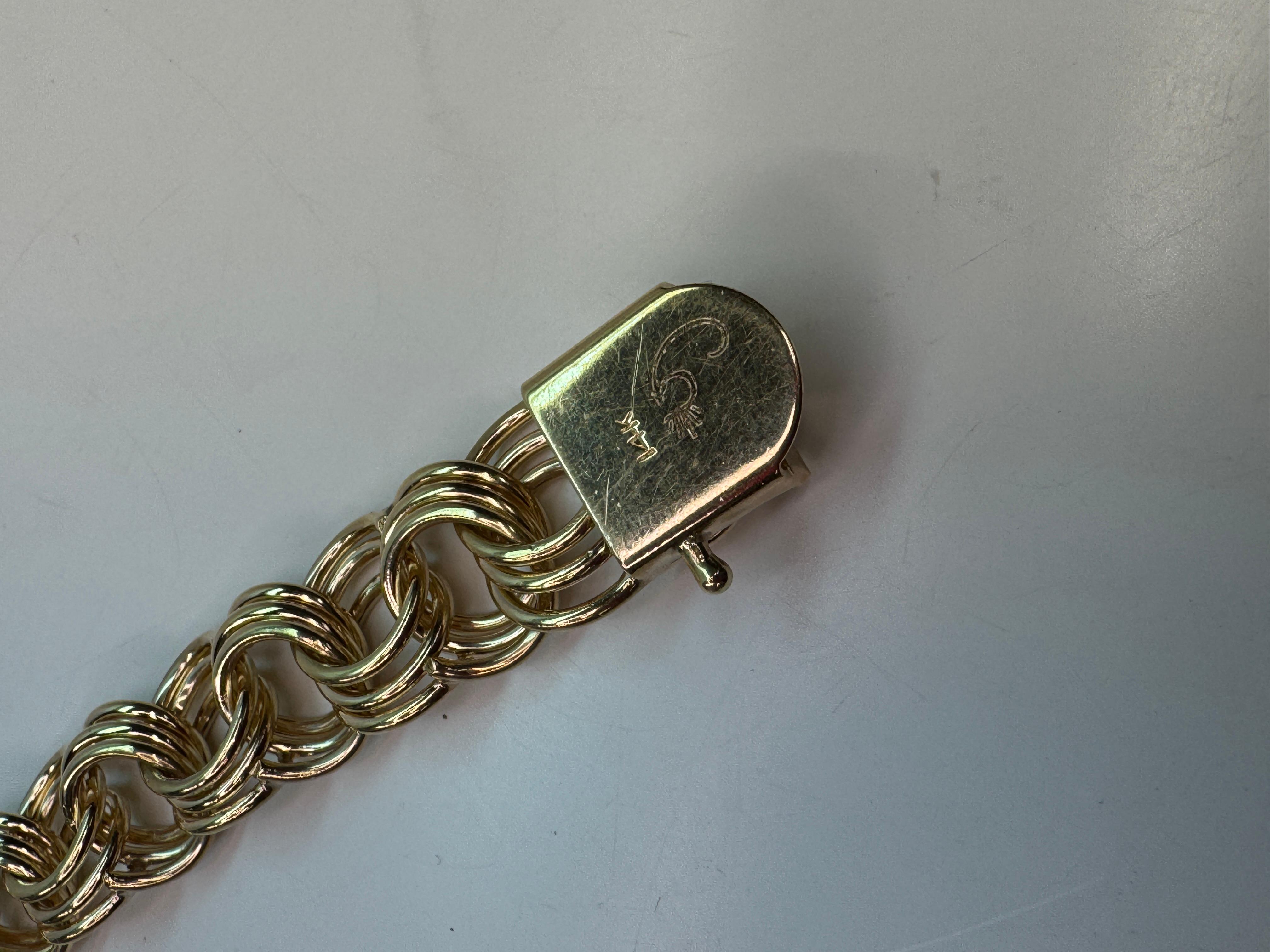 14 Karat Wide Triple Link Charm Bracelet en vente 2