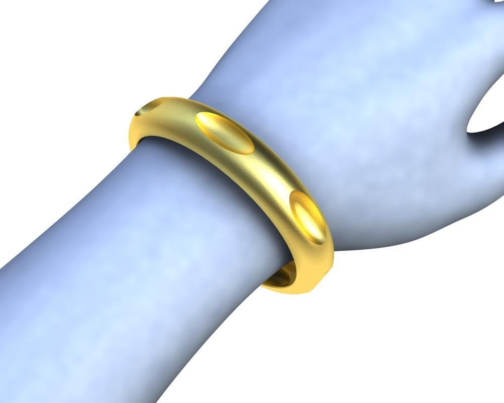 Bracelet jonc à 7 anneaux ovales en or jaune 14 carats Unisexe en vente