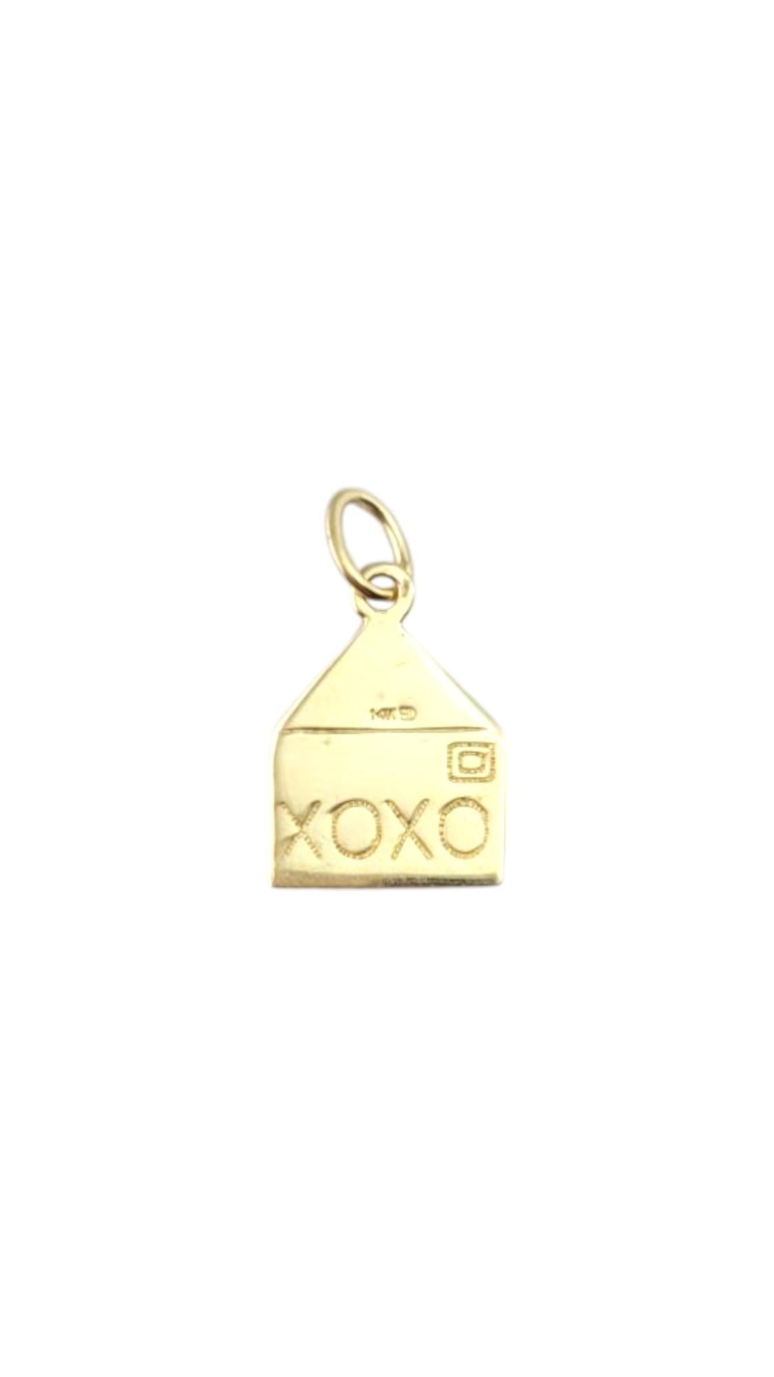 14K Yellow and Rose Gold Love Letter-

14K Yellow and Rose Gold Love Letter Pendant – This beautifully crafted pendant combines the warmth of 14K yellow gold with the soft glow of 14K rose gold, creating a romantic and elegant design. Shaped like an