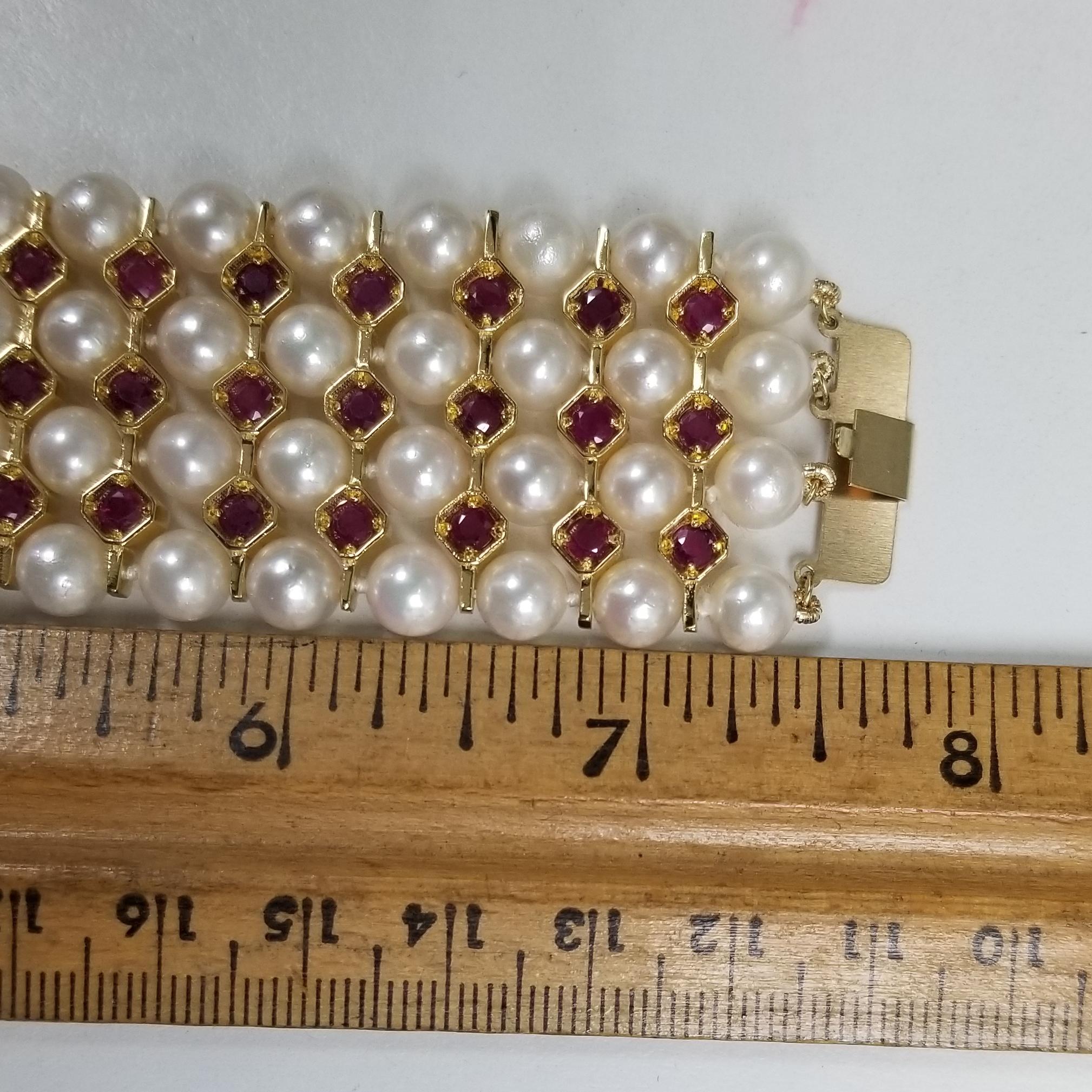 Bracelet de 4 rangées de perles de culture et de rubis en or jaune et argent 14 carats plaqué Neuf - En vente à Los Angeles, CA