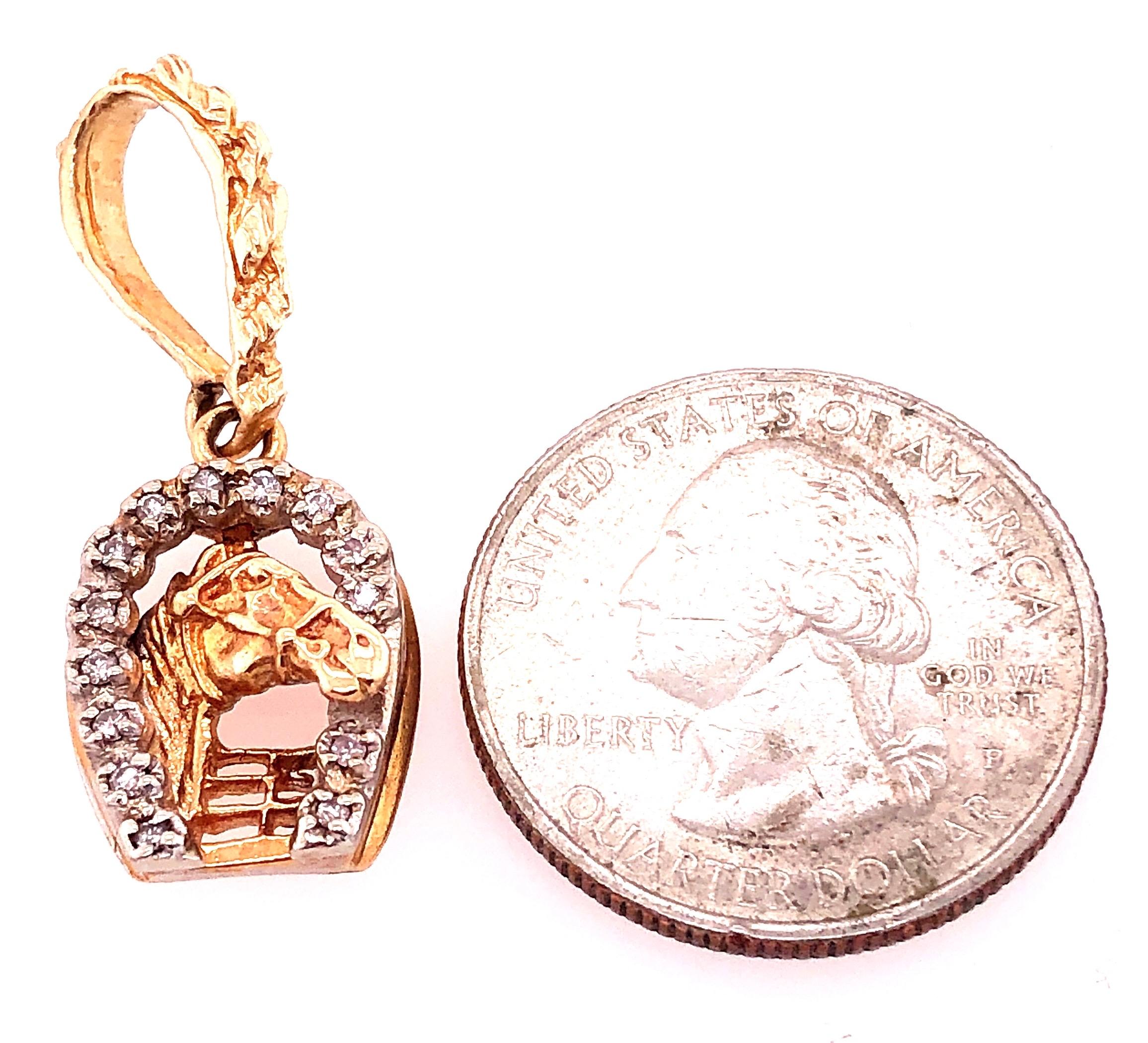 Breloque / pendentif fer à cheval en or jaune et blanc 14 carats et diamants en vente 3